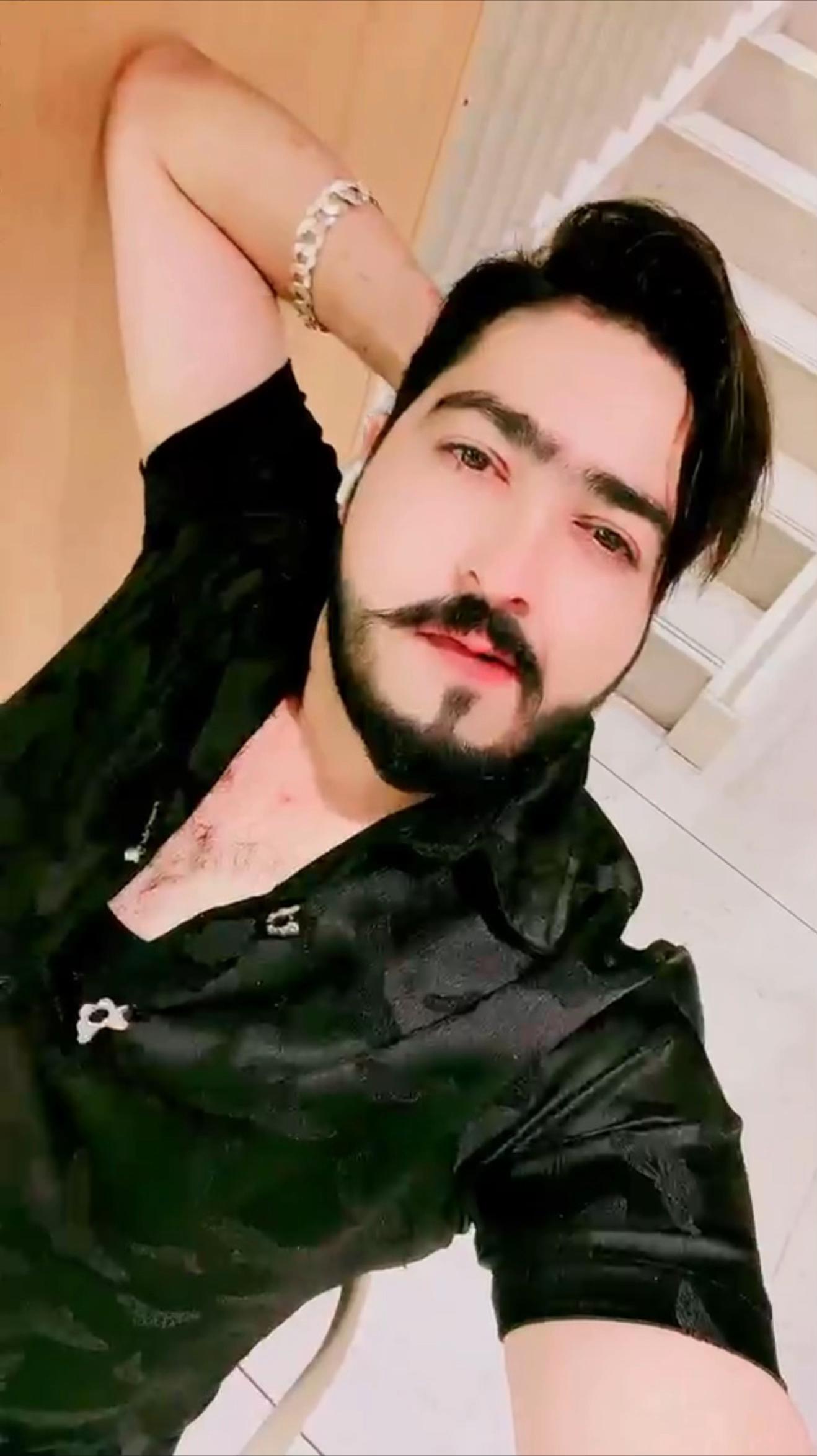 @Qasim Alvi428