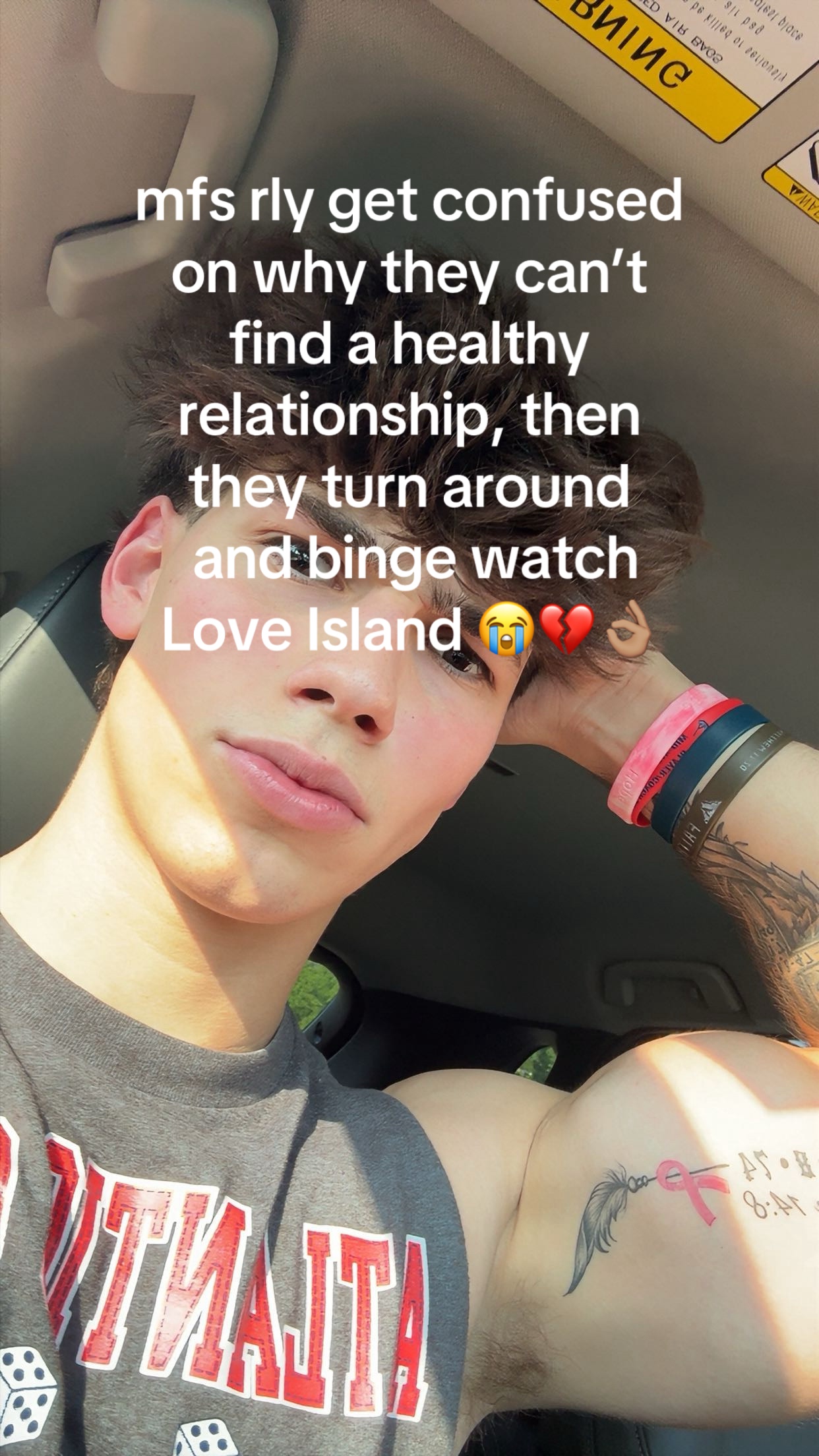 @AJ 🪿