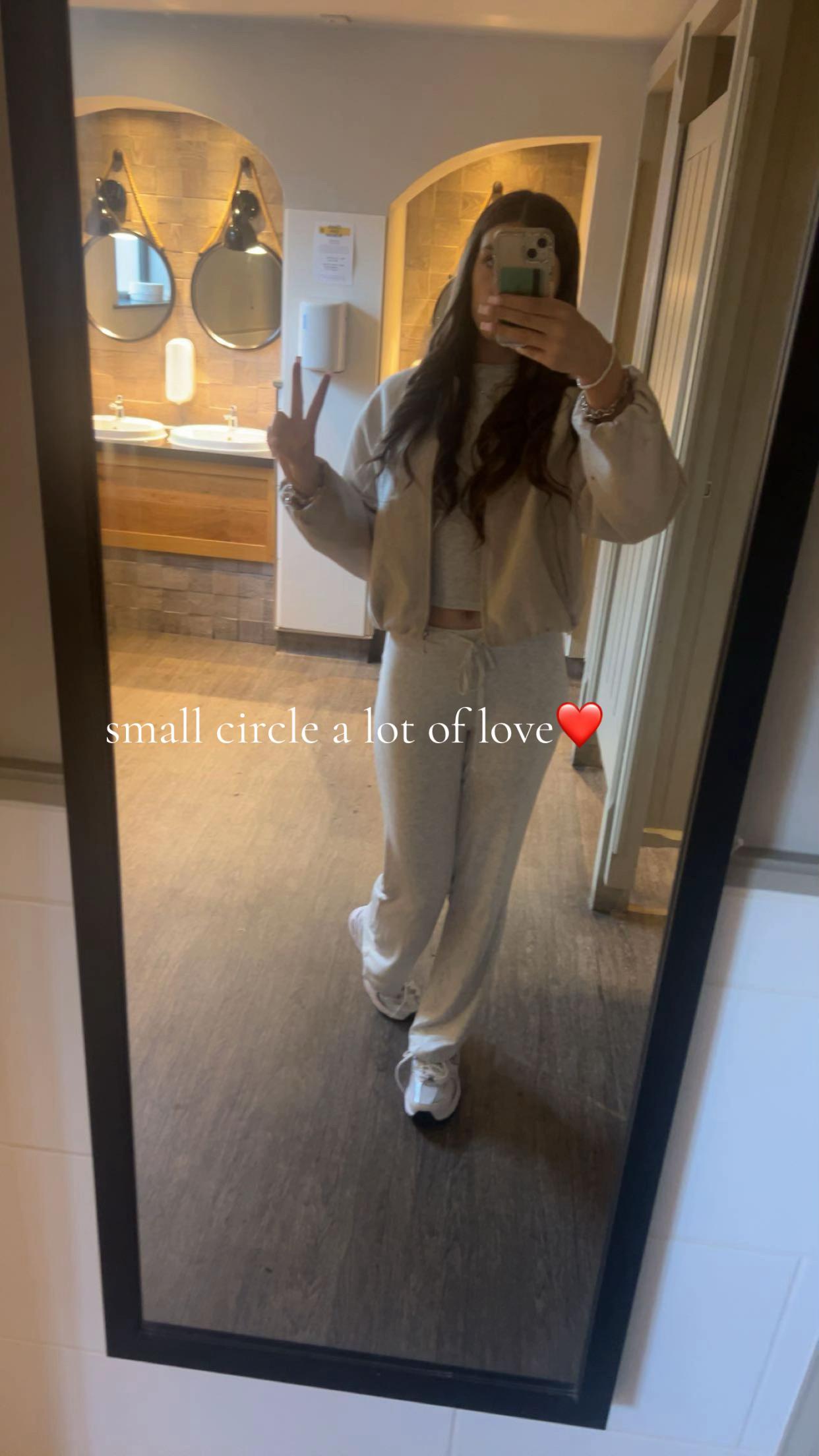 @freyahowlett