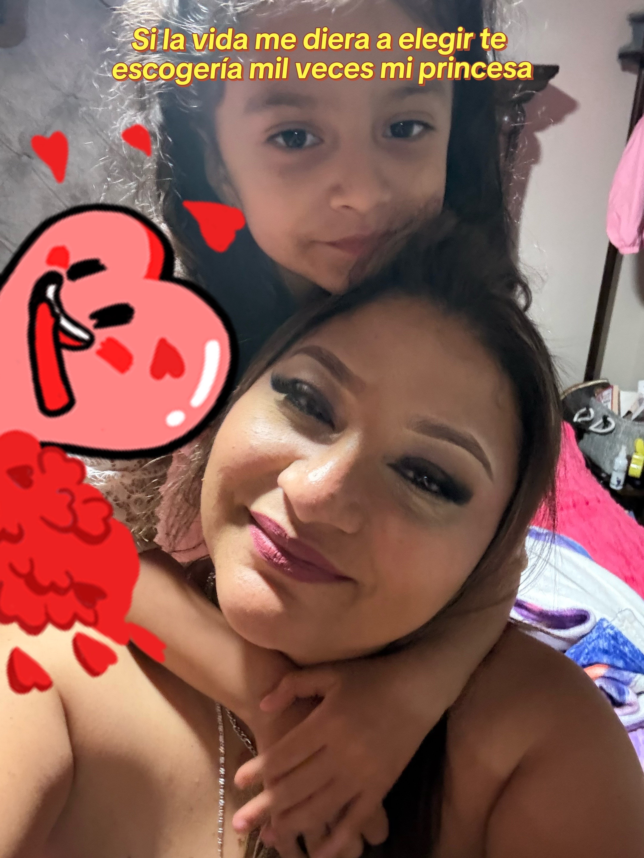 @Yessenia Nunez A 👩❤️👩🍁🦋