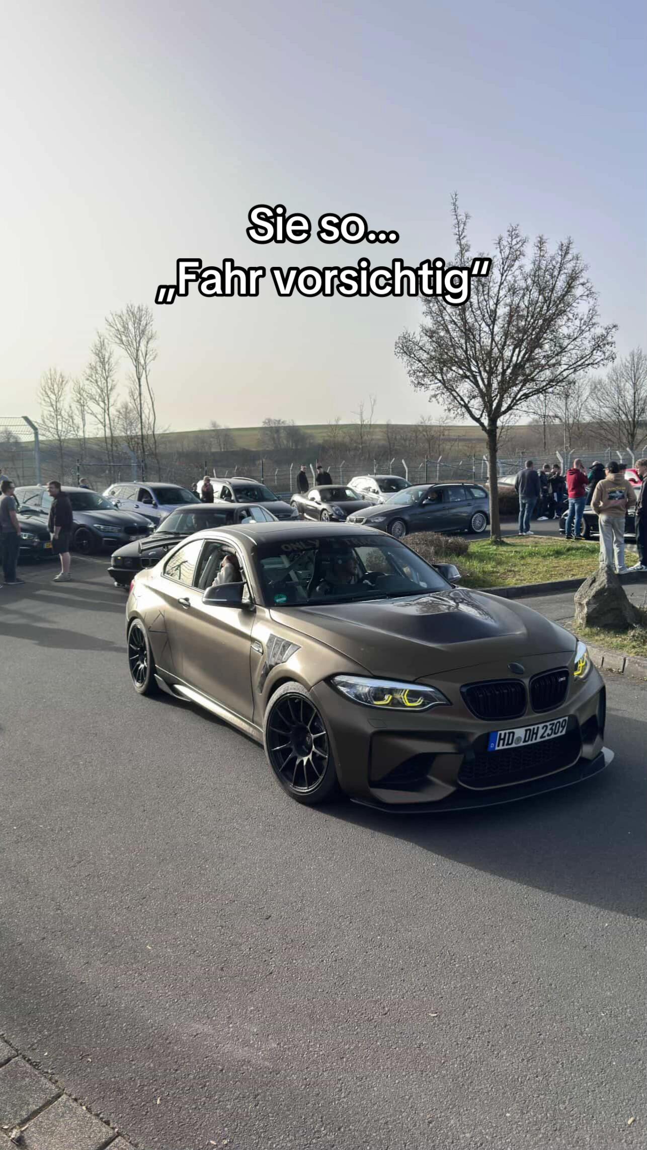 @M2_Dennis