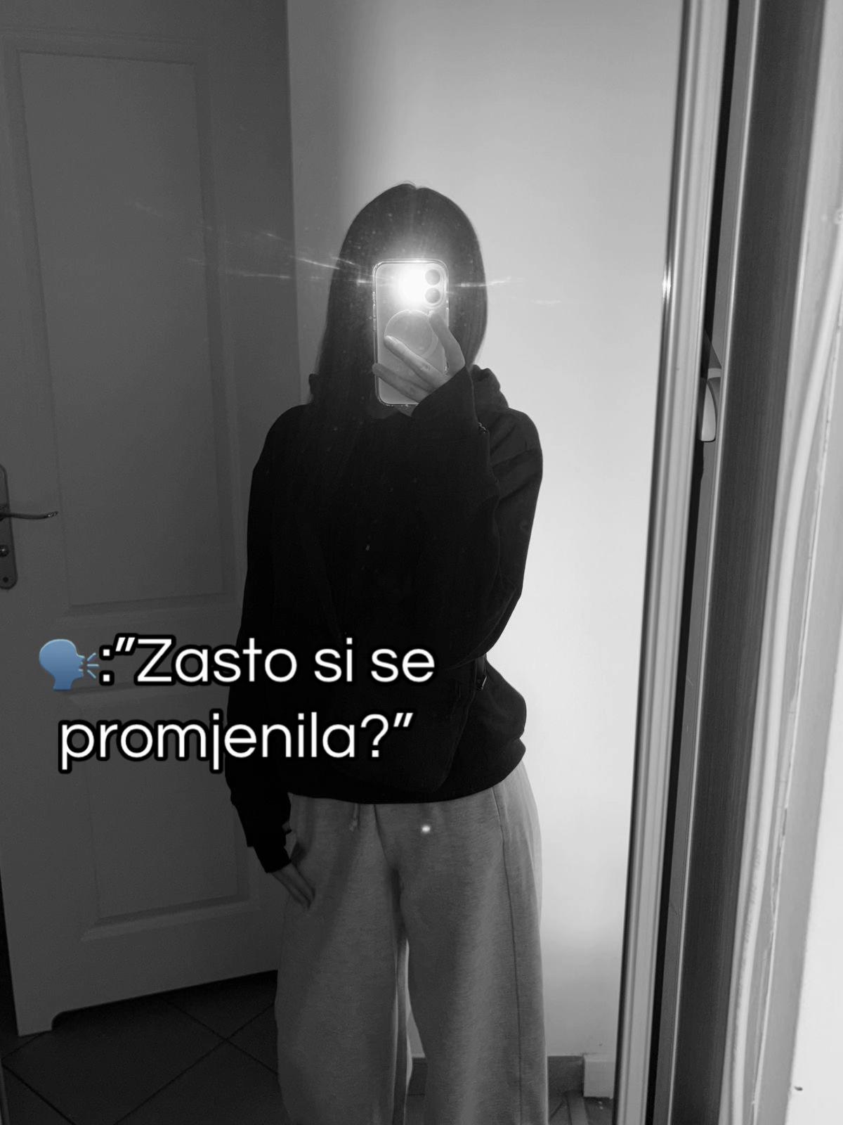 @𖣂