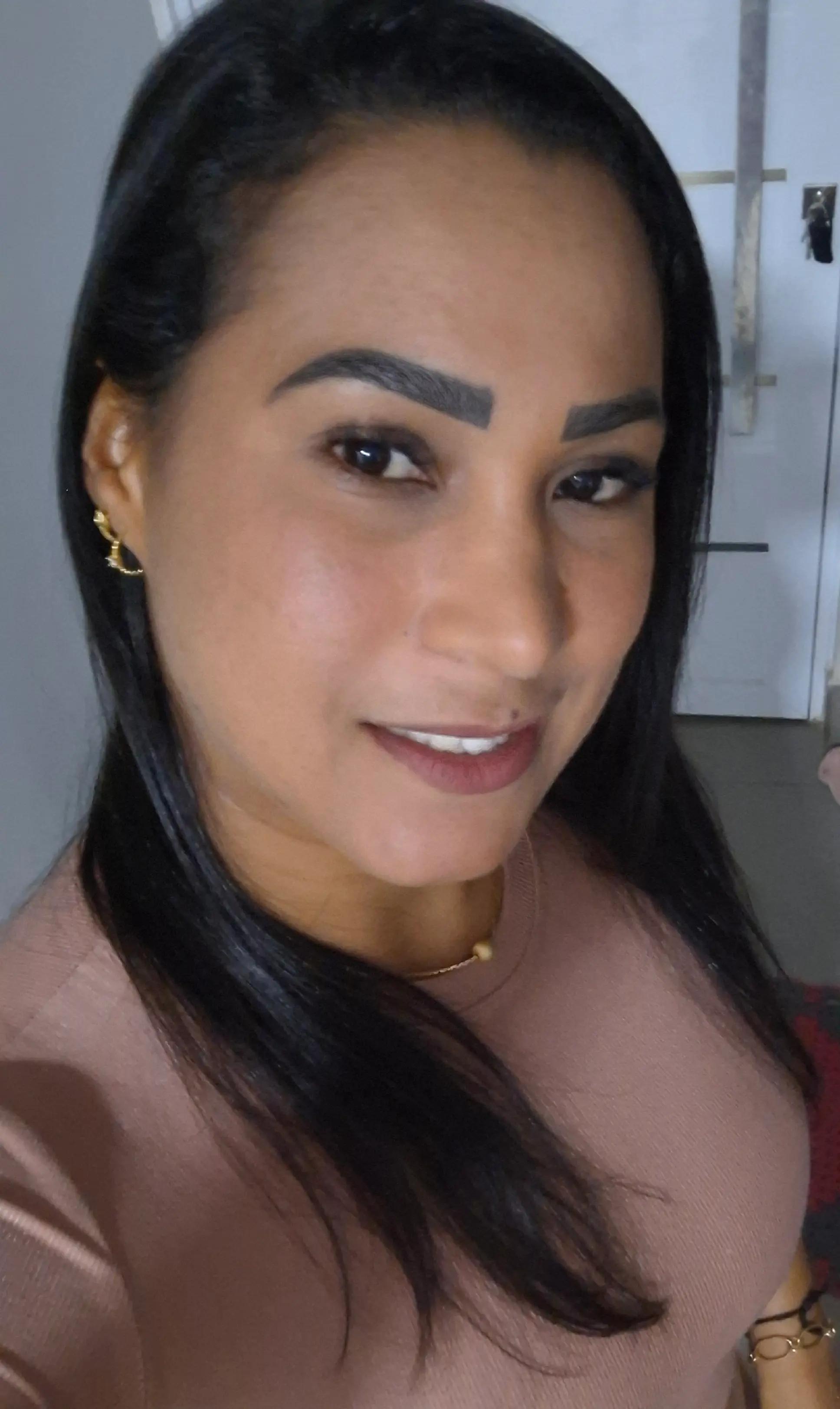 @jú