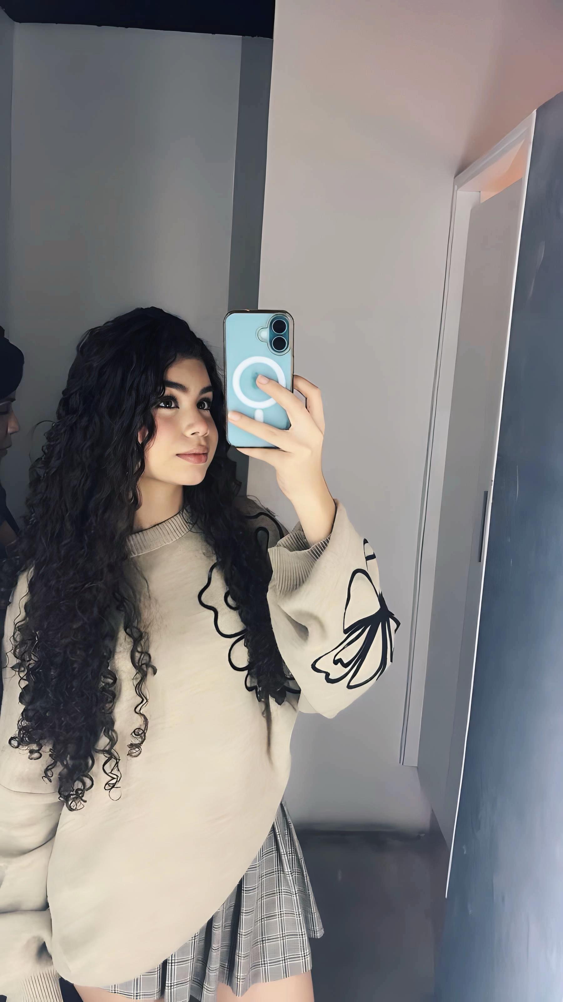 @abbychuela