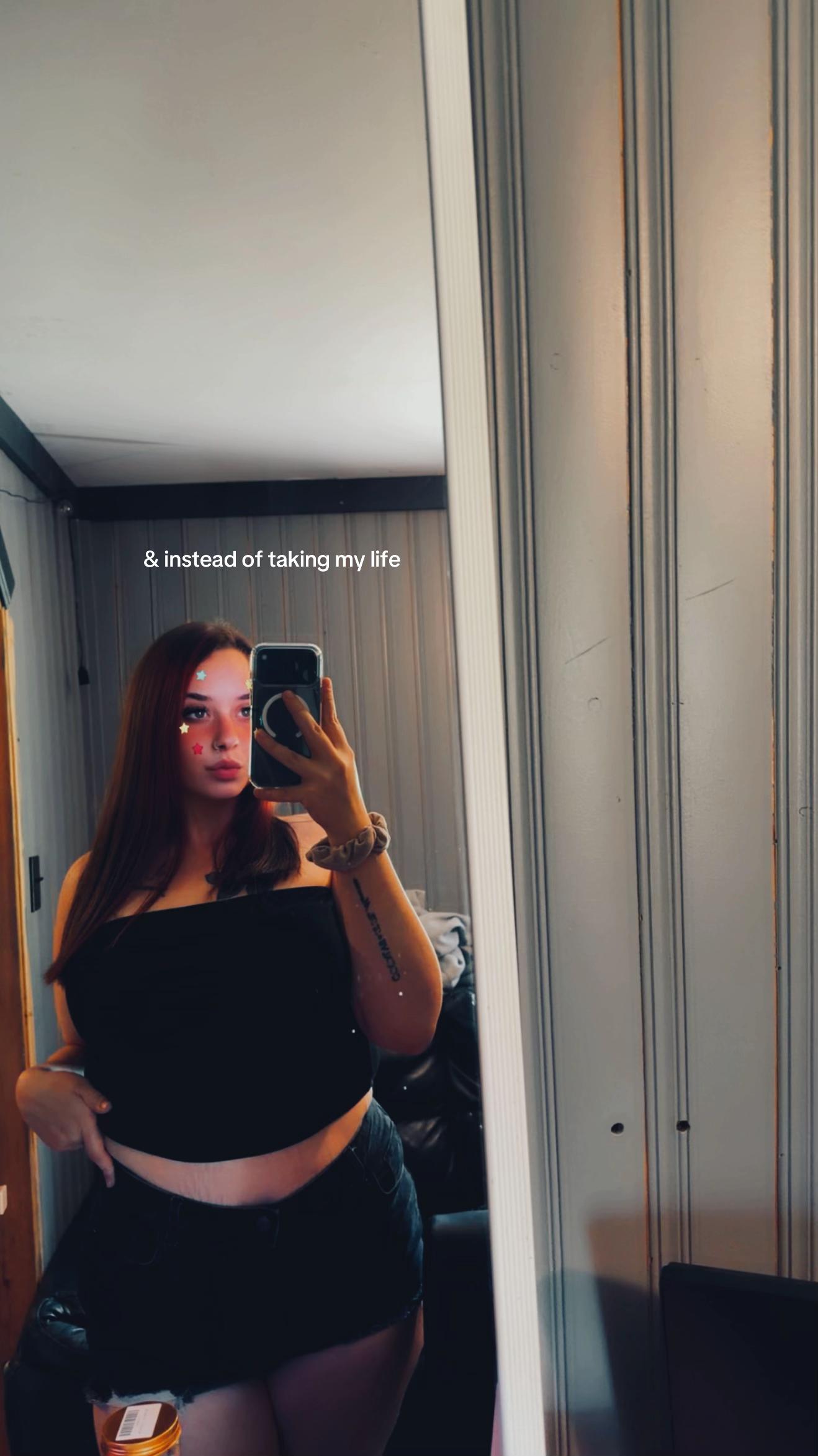 @Nessa&bull;🍒💣&bull;Medical Mom