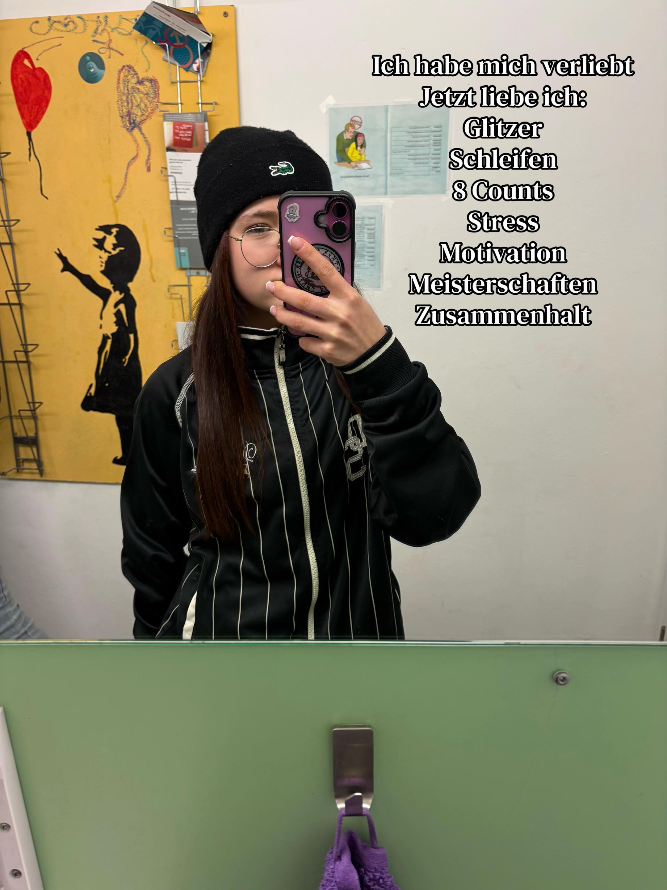 @ꨄ