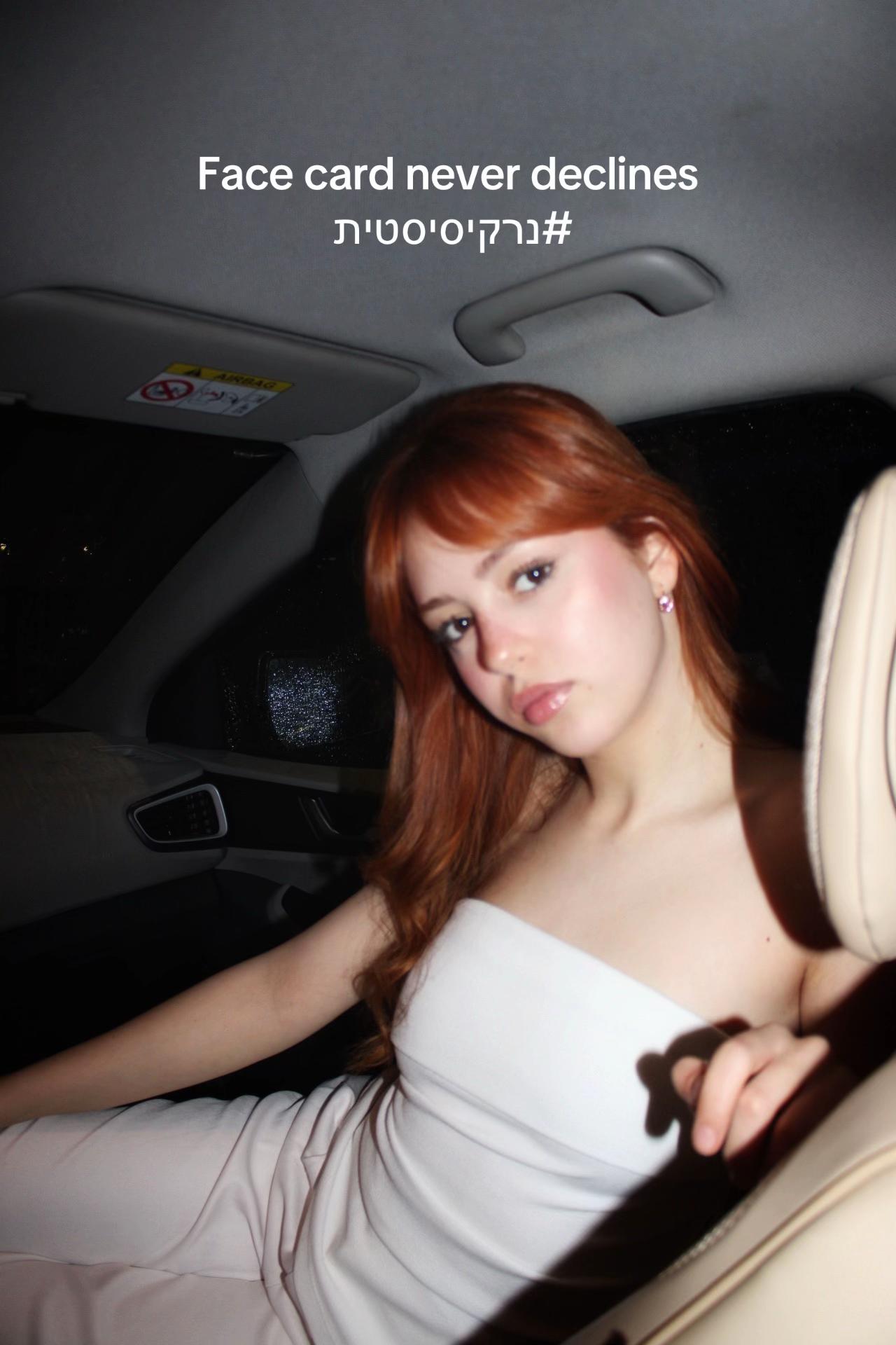 @Hilla