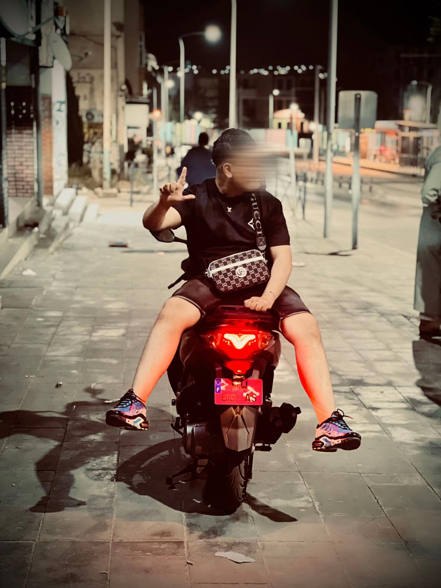 @𝓐𝓩𝓩𝓭𝒊𝒏𝒆|| &sup1; ⁹