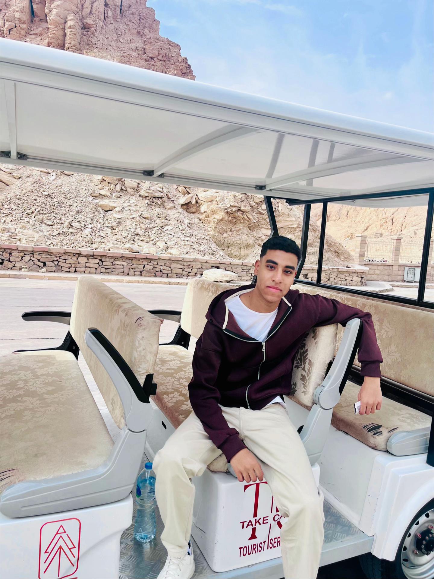 @أَبُوهُرَيْرَةَ الْحَدَّاد🐺