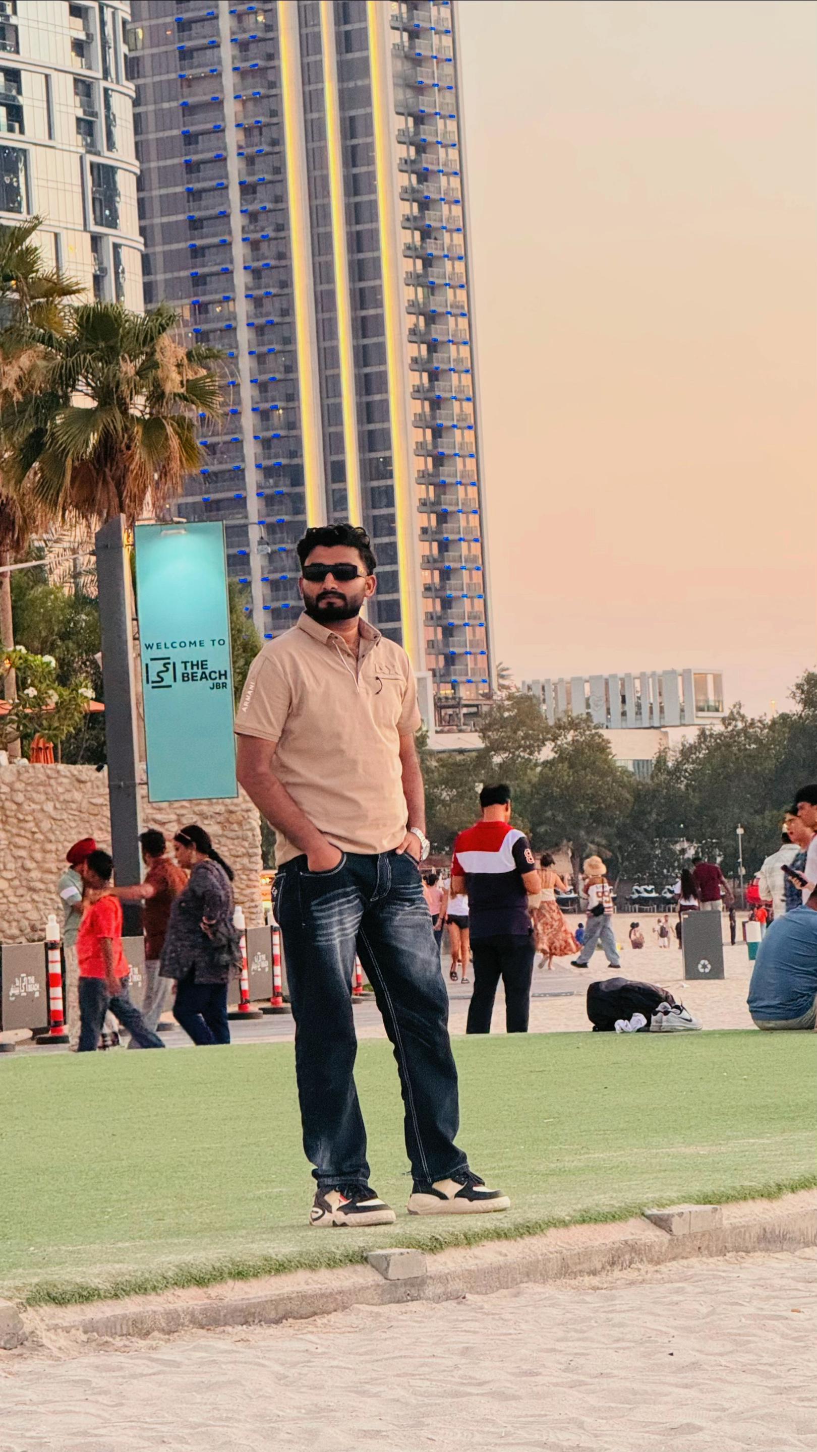 @shahnwaz khan 🇮🇳🇦🇪