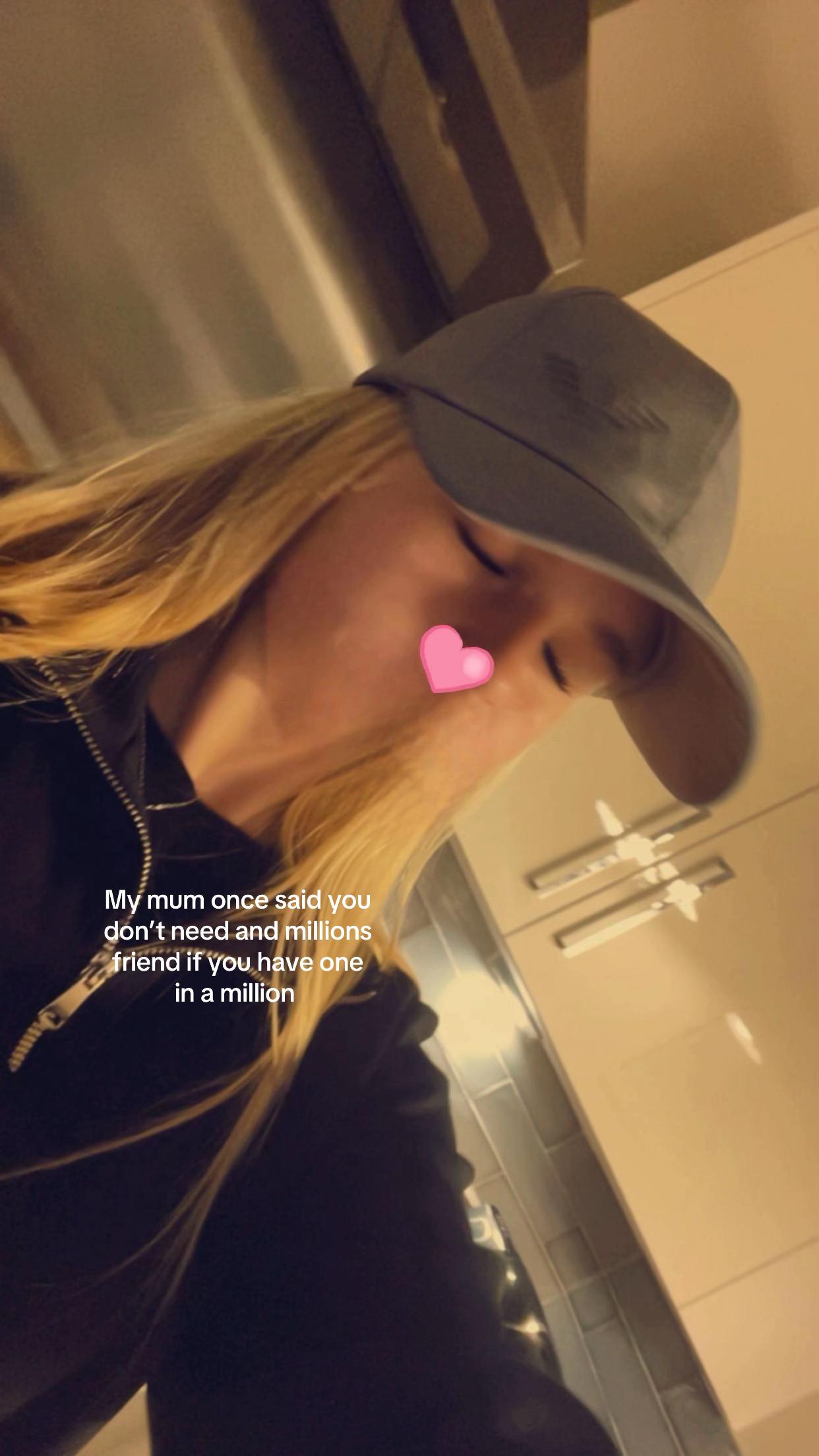 @𝑬𝒗𝒊𝒆&𝑬𝒍𝒔𝒊𝒆❤︎︎