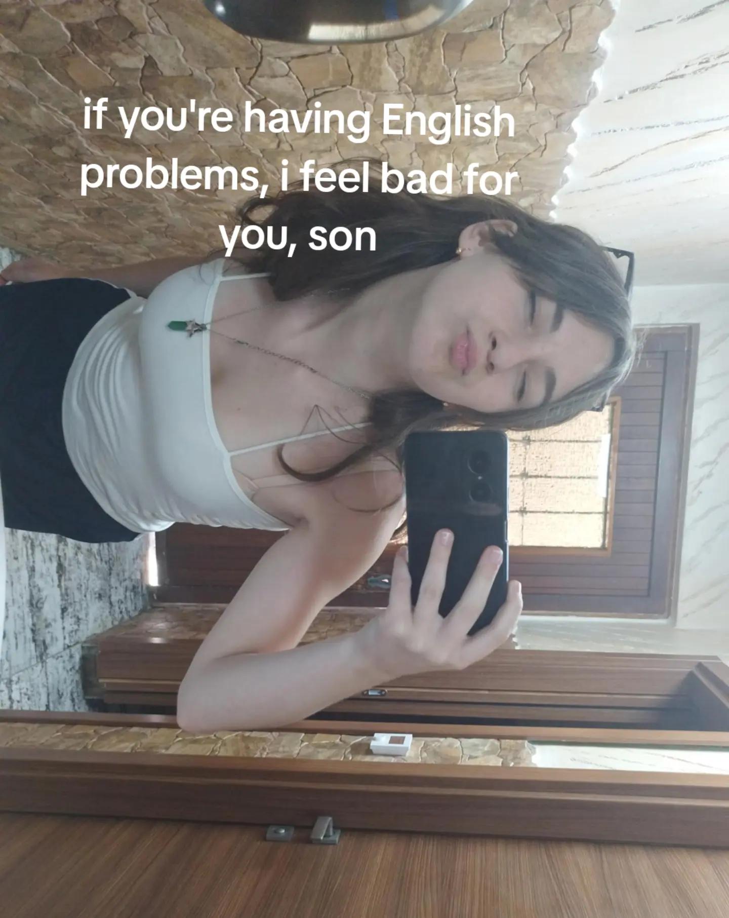 @✮