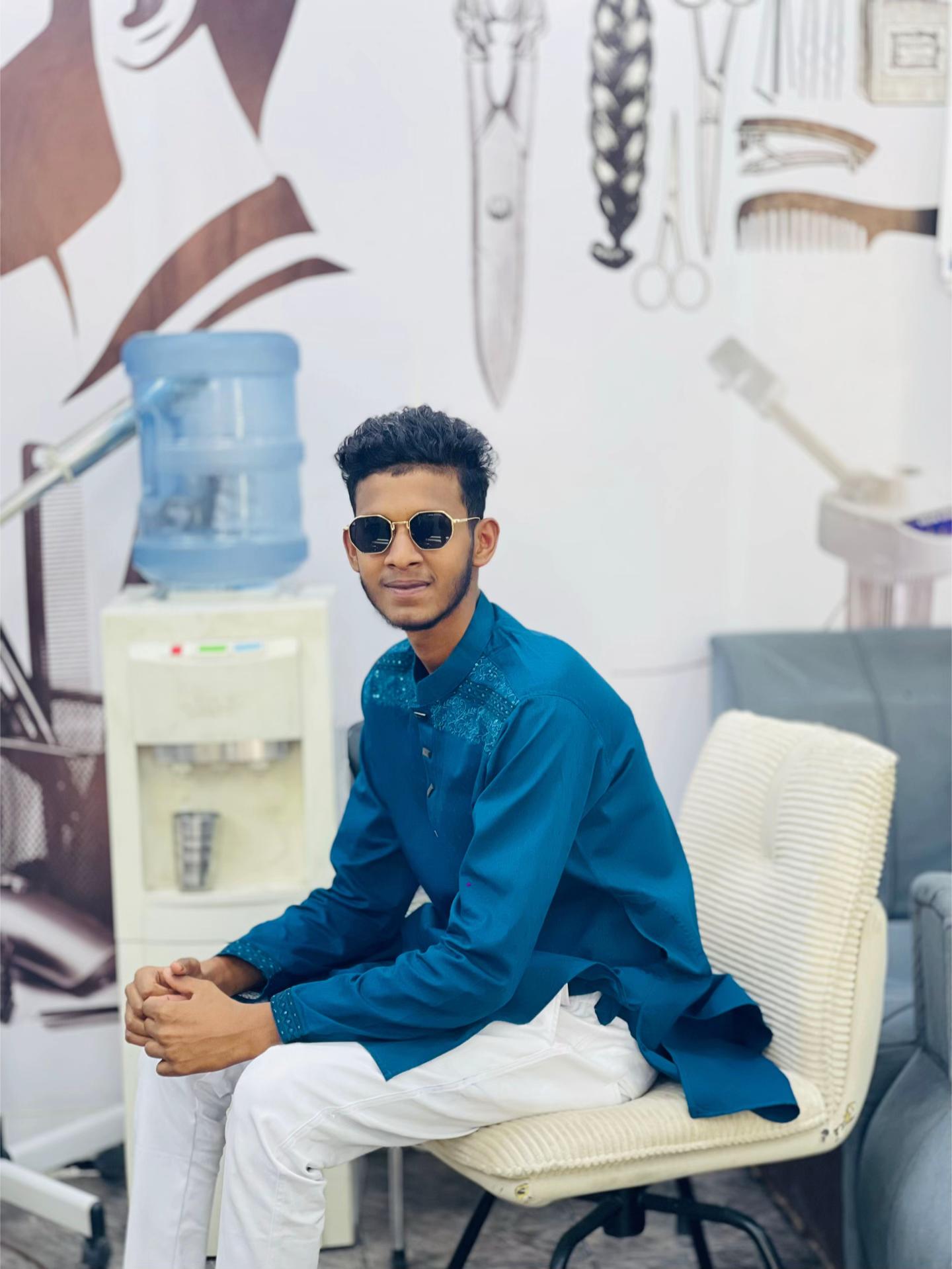 @হাওলাদার সপন ,👀💥