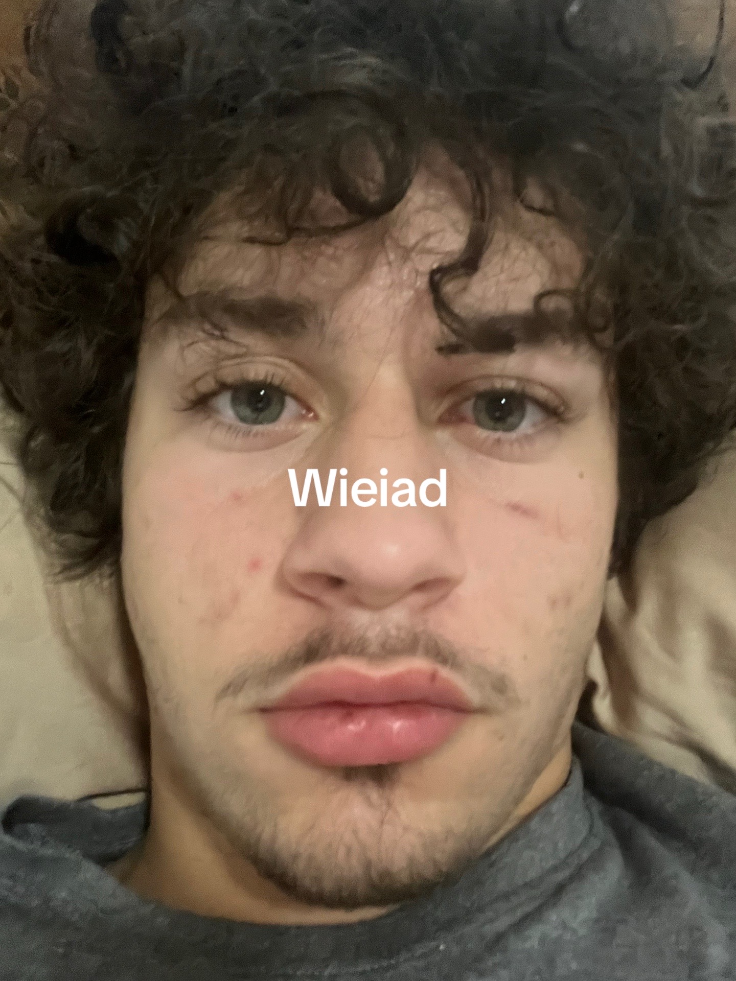 @wieiadzzz