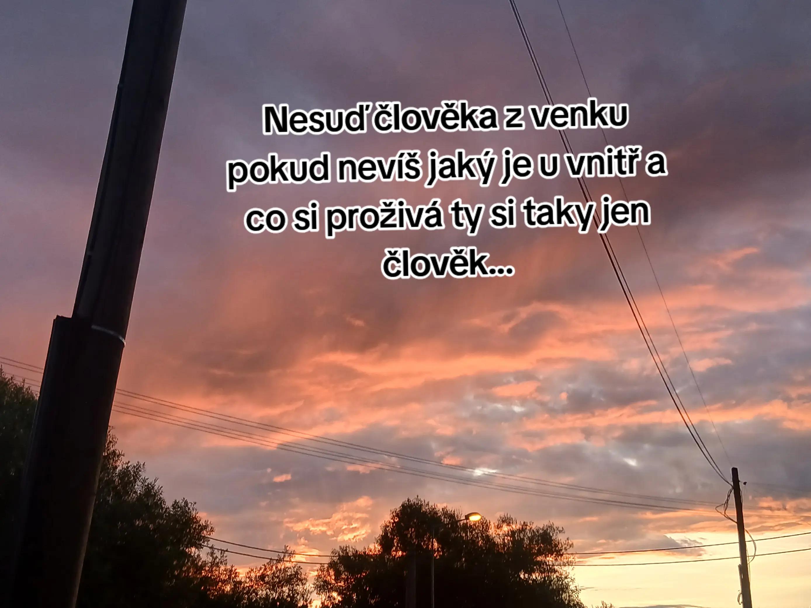 @🦋𝐴𝑟𝑖𝑎𝑛𝑎🦋