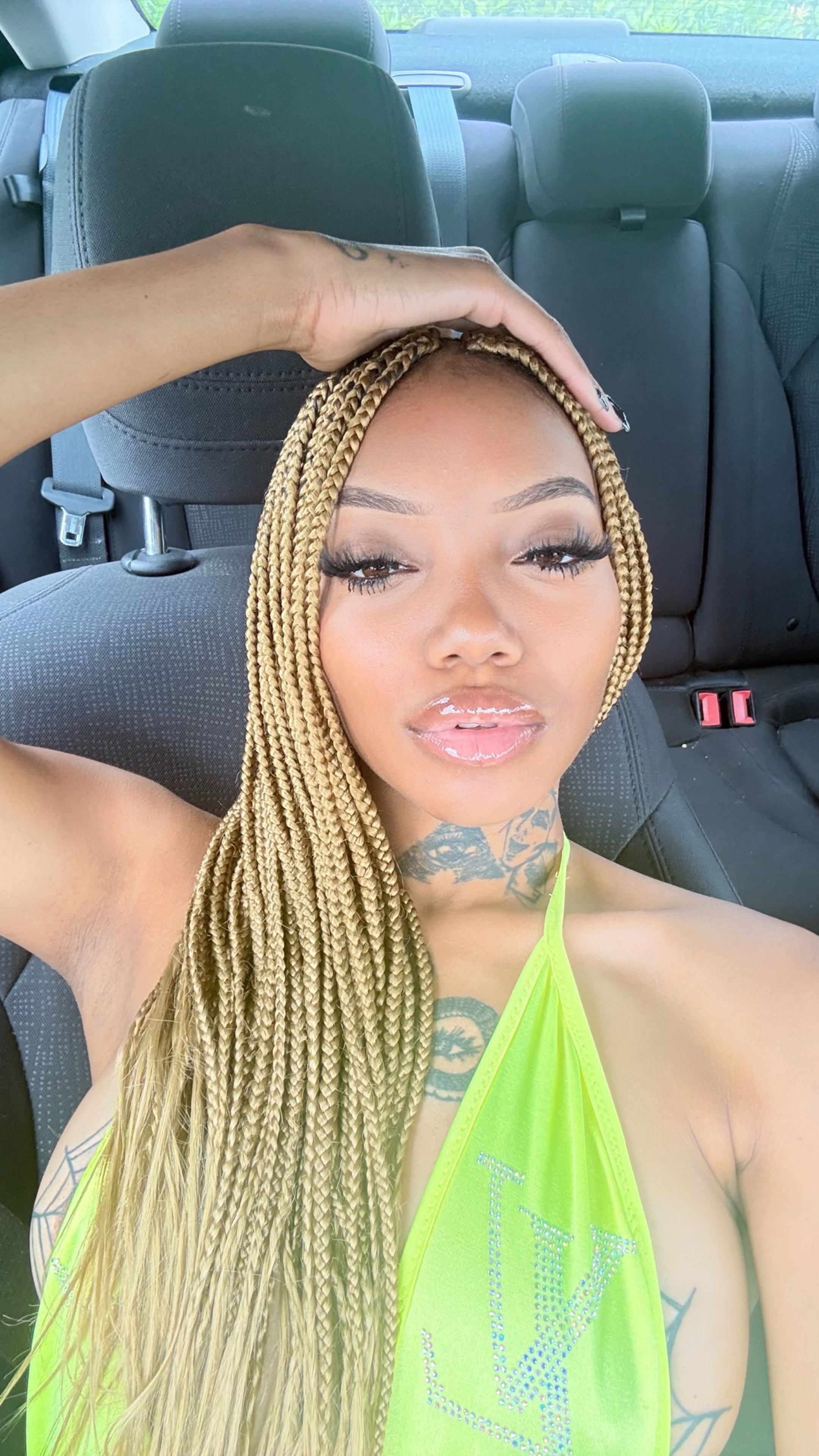 @MERCEDEEZ