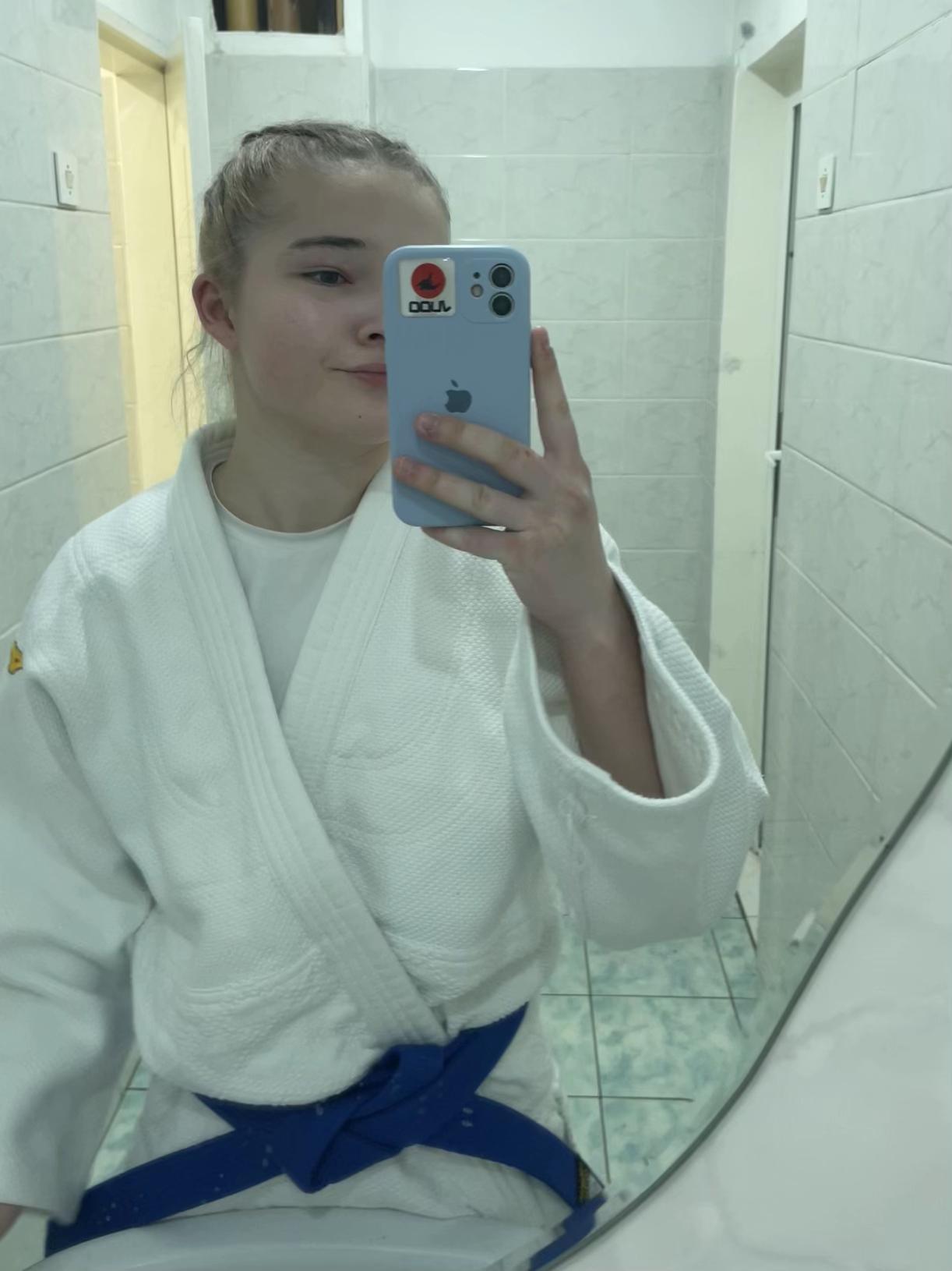 @polechka🩵