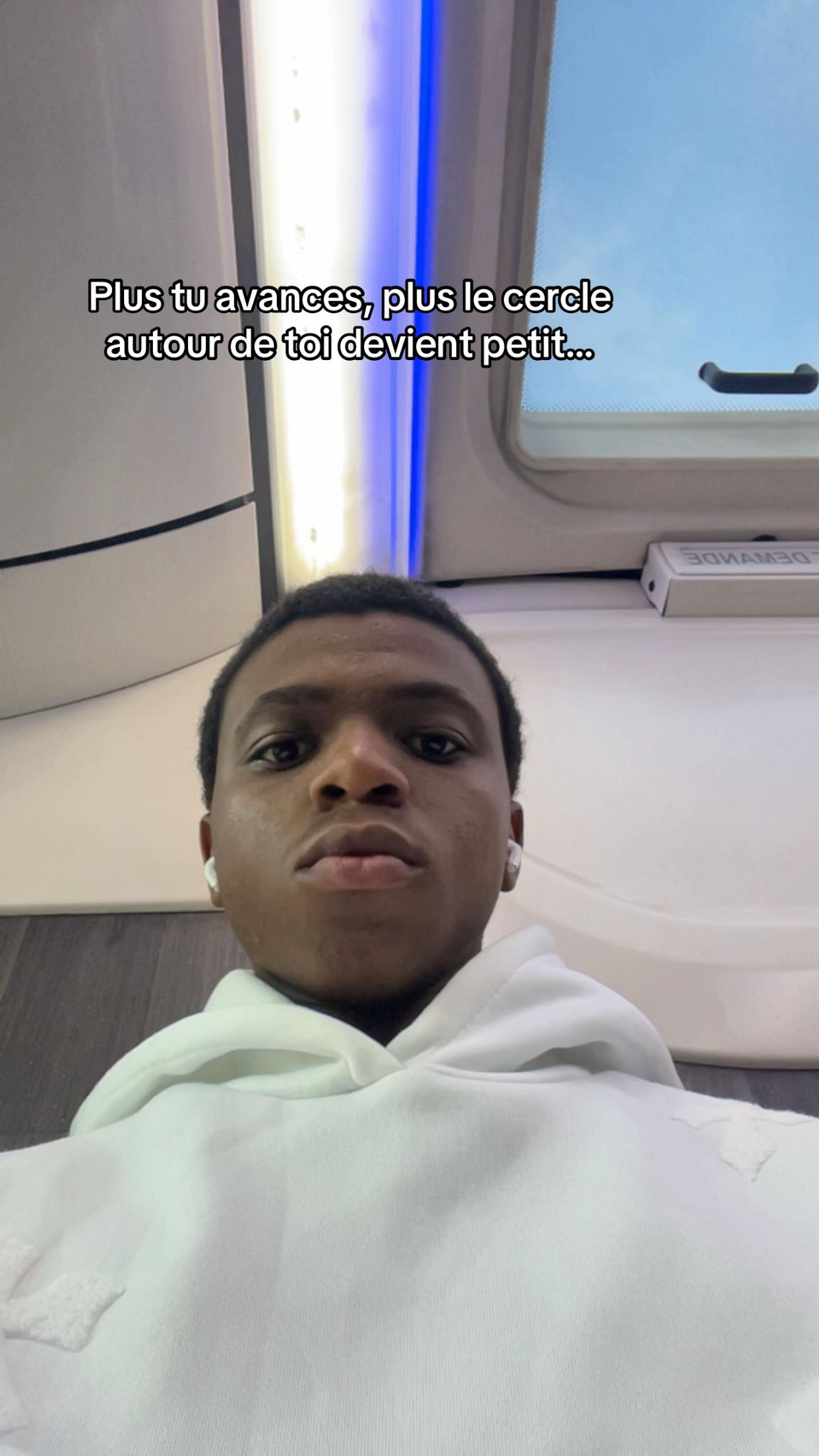 @𝑅𝑆𝑀 · 𝐼𝑁𝐹𝐼𝑁𝐼𝑇𝐸