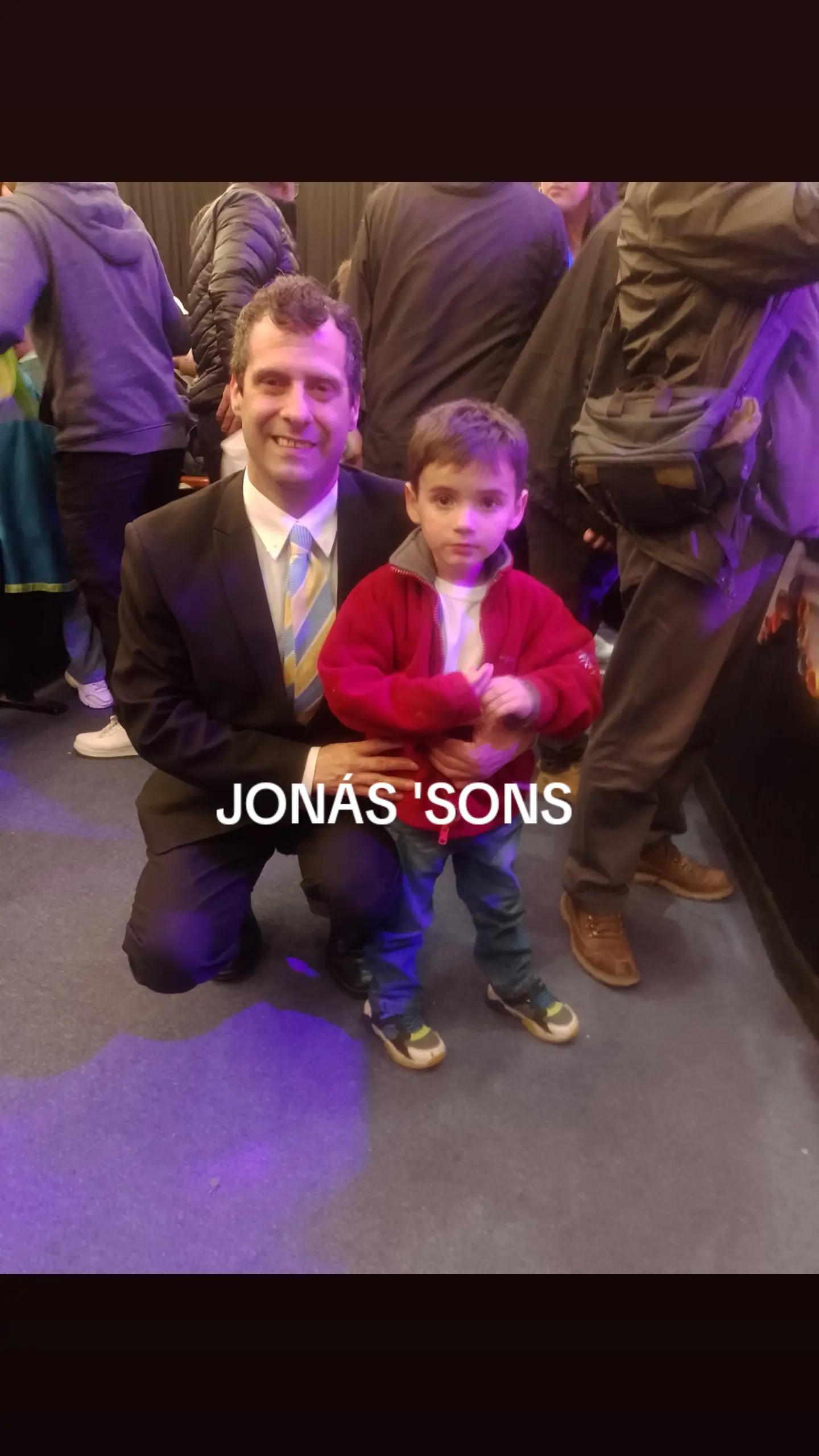 @Jonás