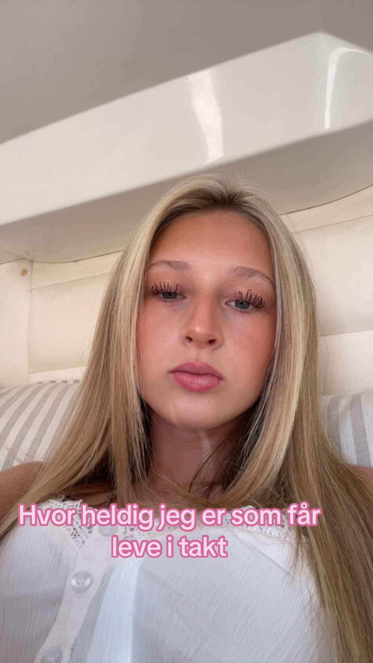 @Nicolineasland