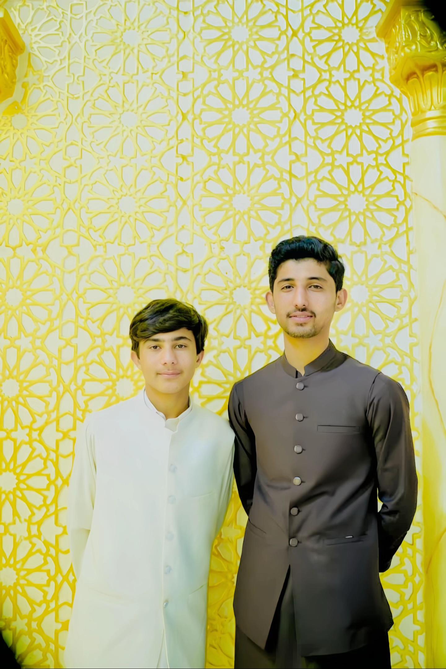 @Abdullah Gondal♛