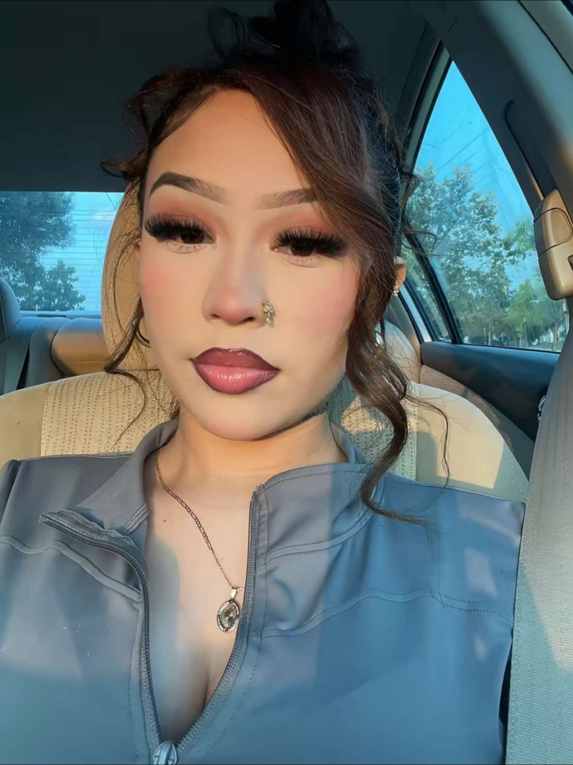 @•♛•