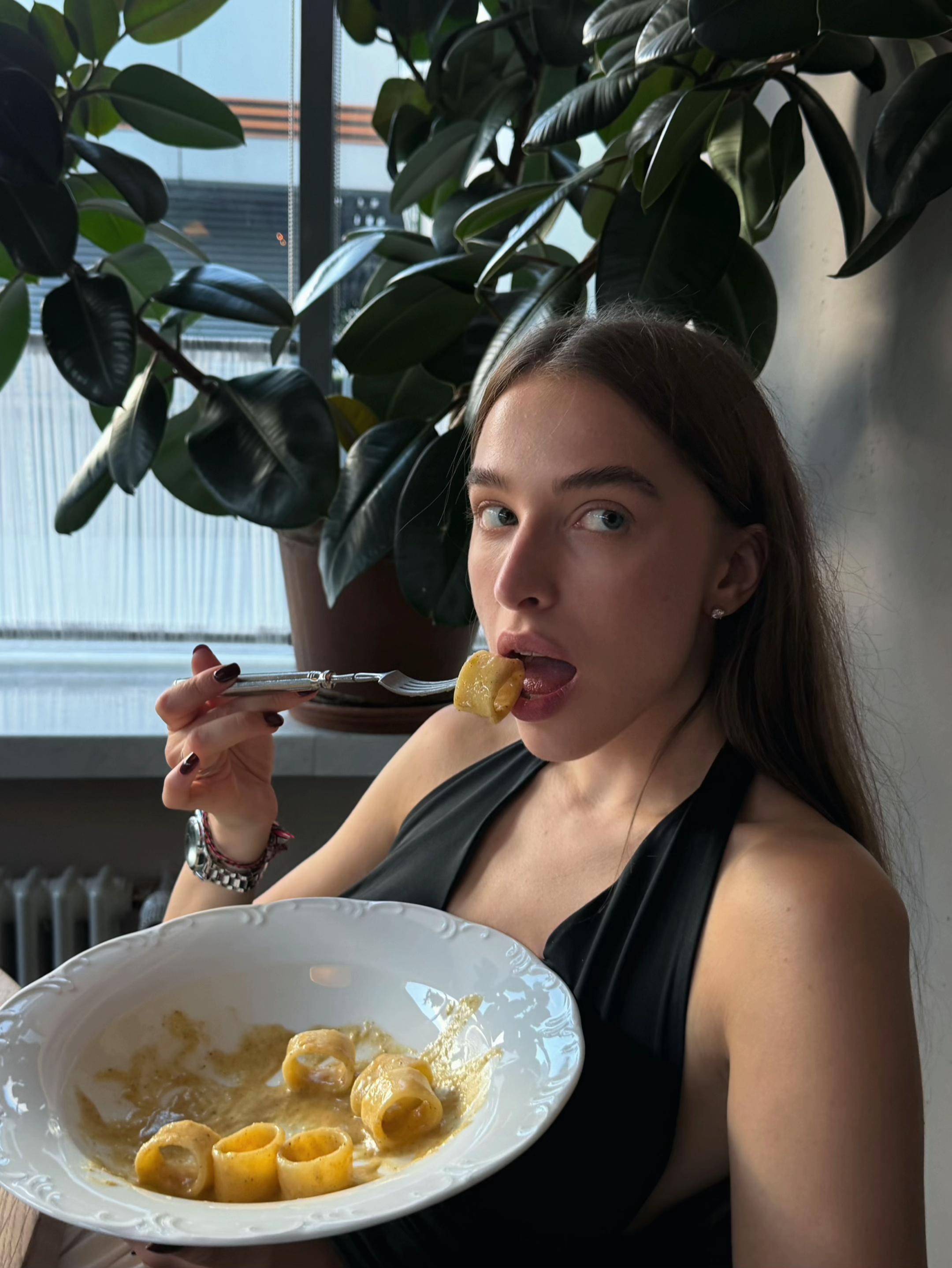 @Alyona