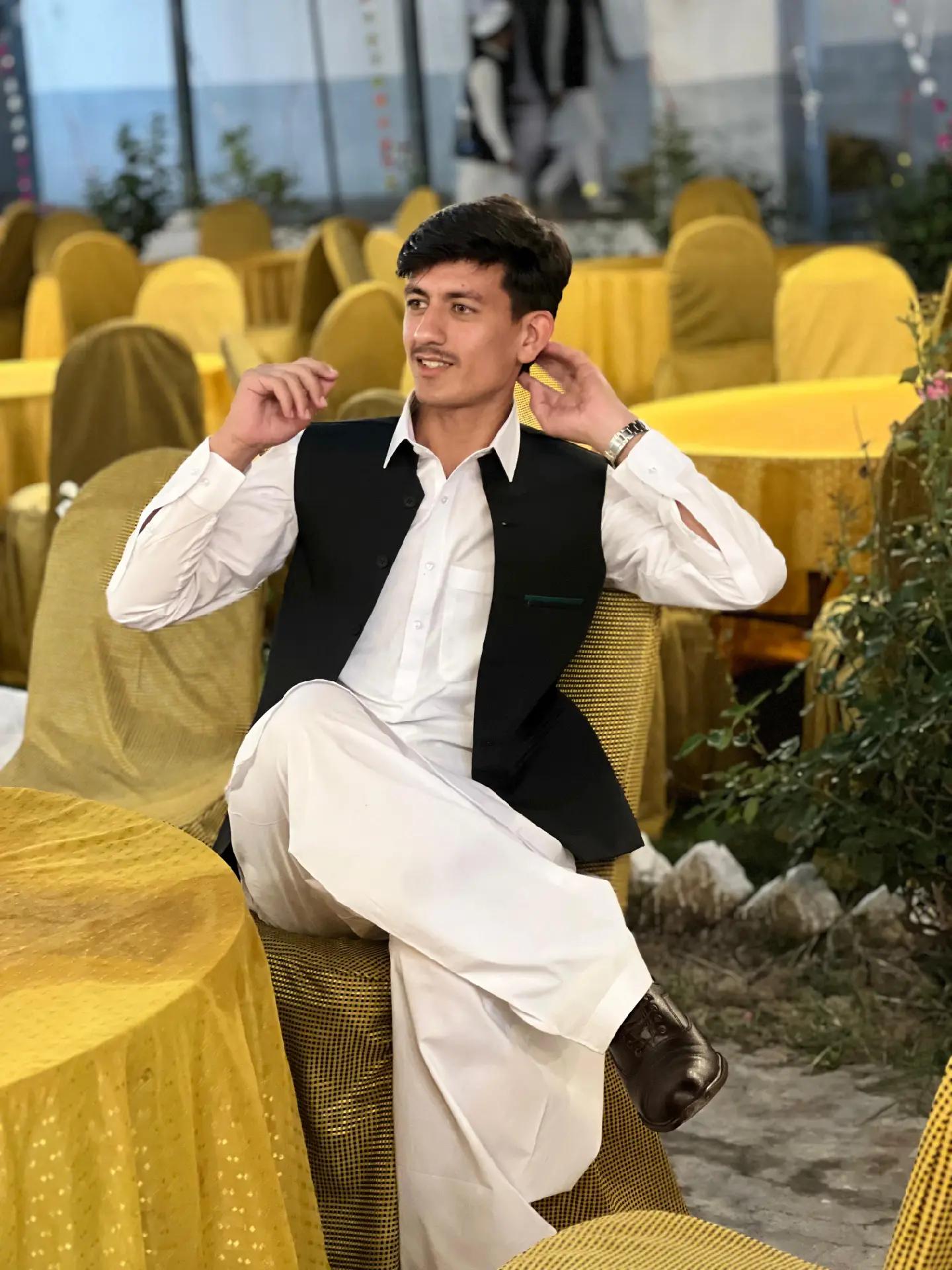 @🍁 ZOHAIB KHAN 🍁
