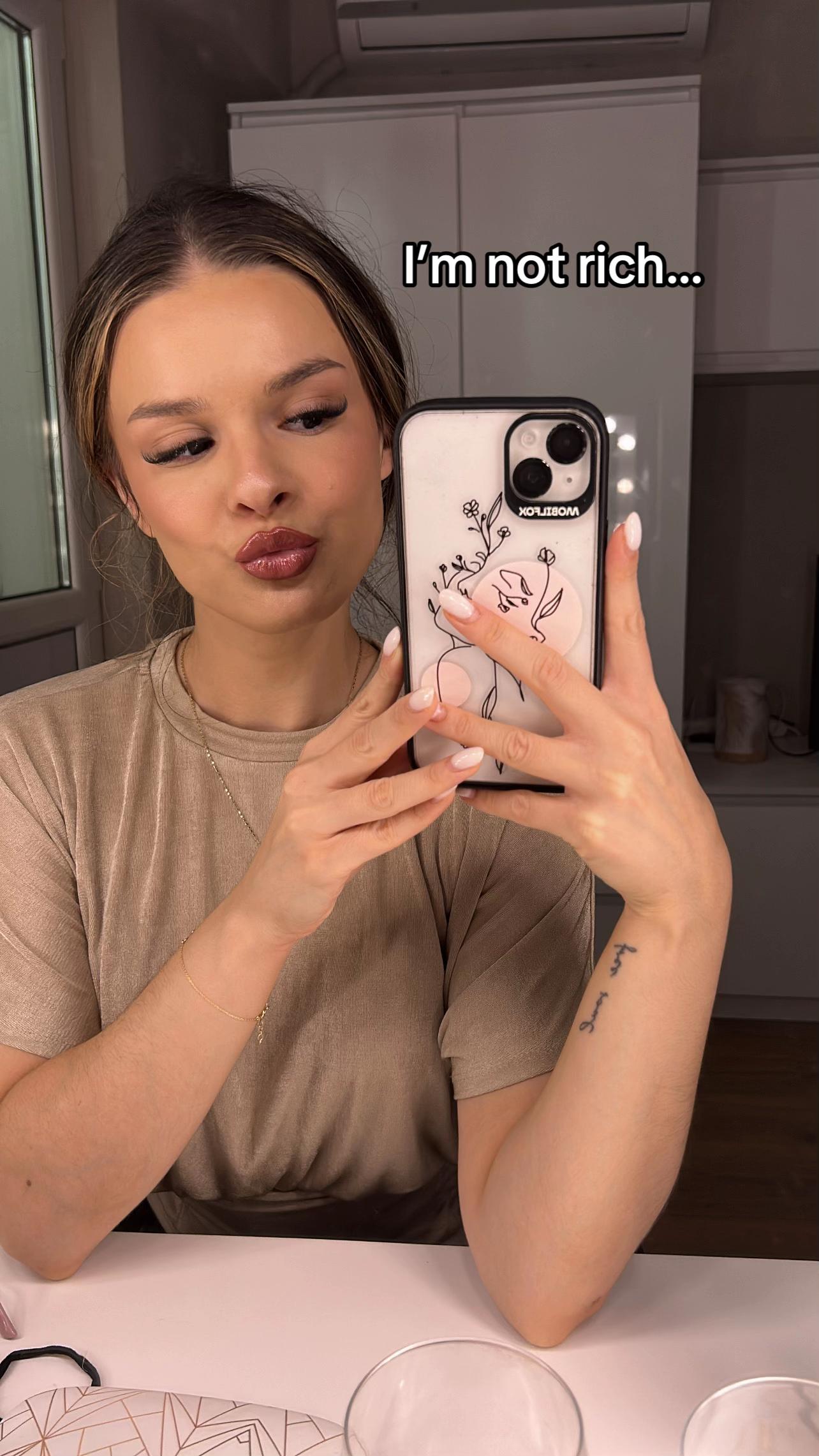 @mihaella_dm