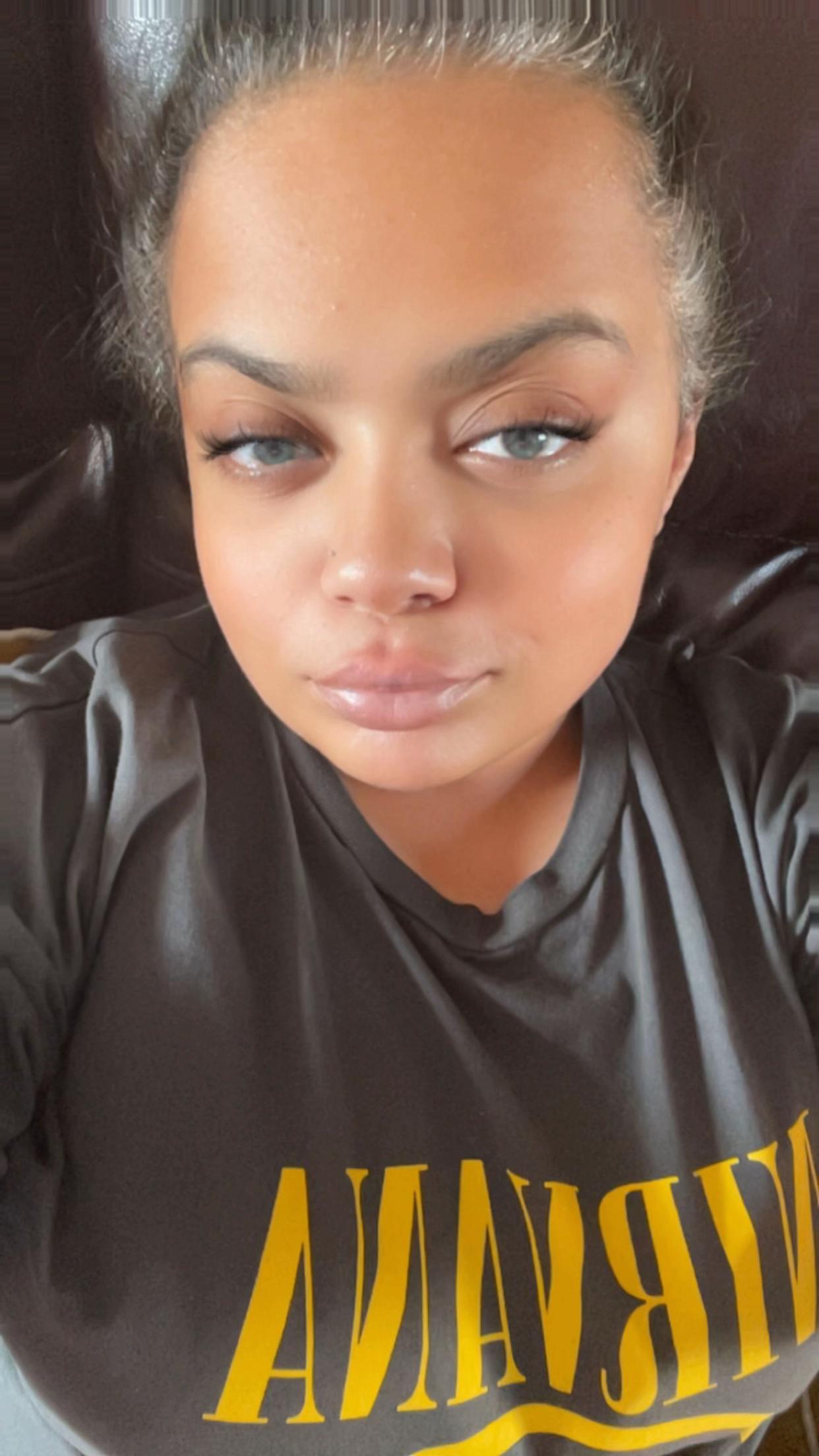 @🫣🩵Nina-Nicole🤍🌕🎹🥊🖖🏻🧡