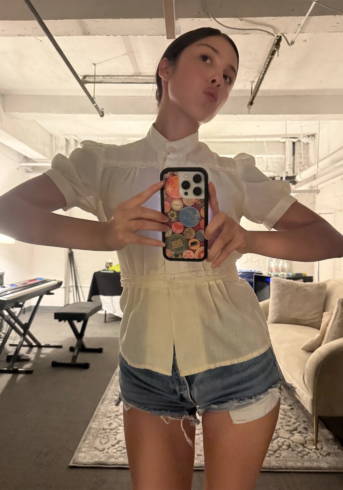 @livies hq 🩷