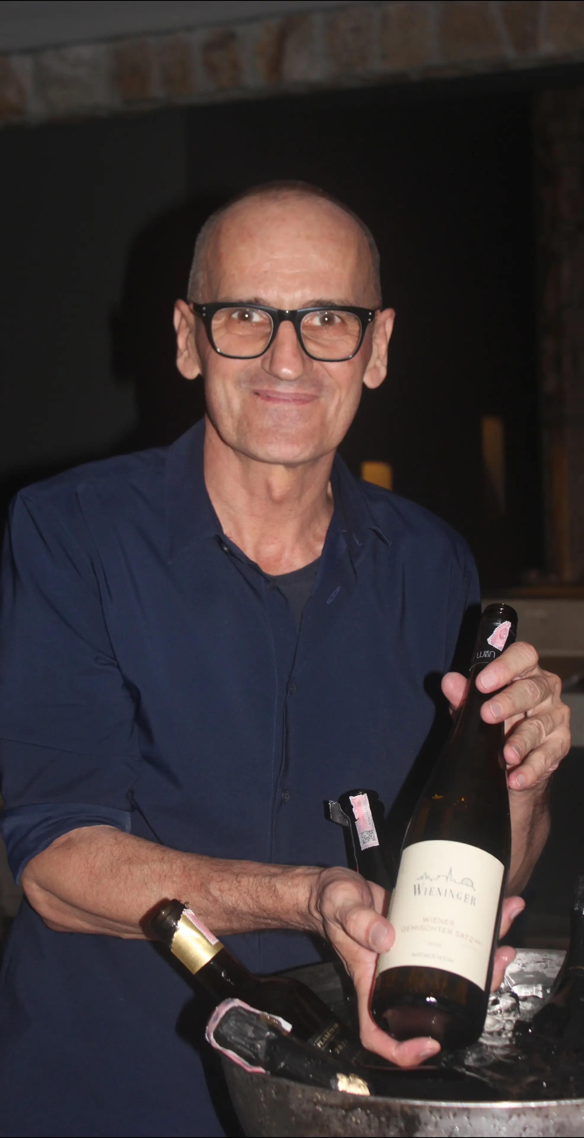 @Ptholovewine