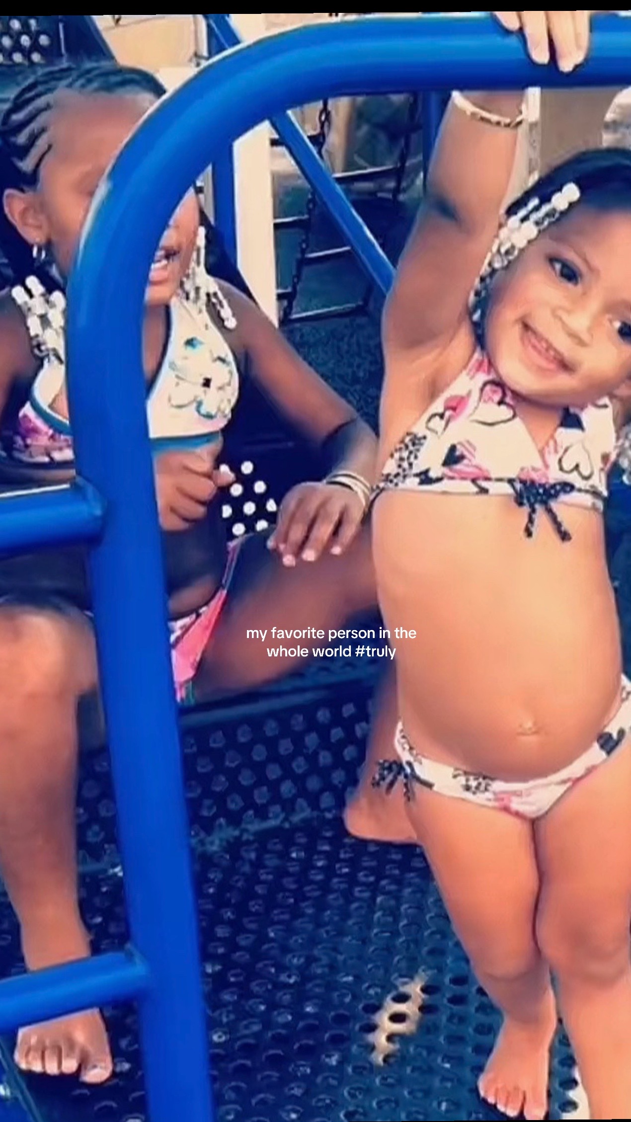 @monique