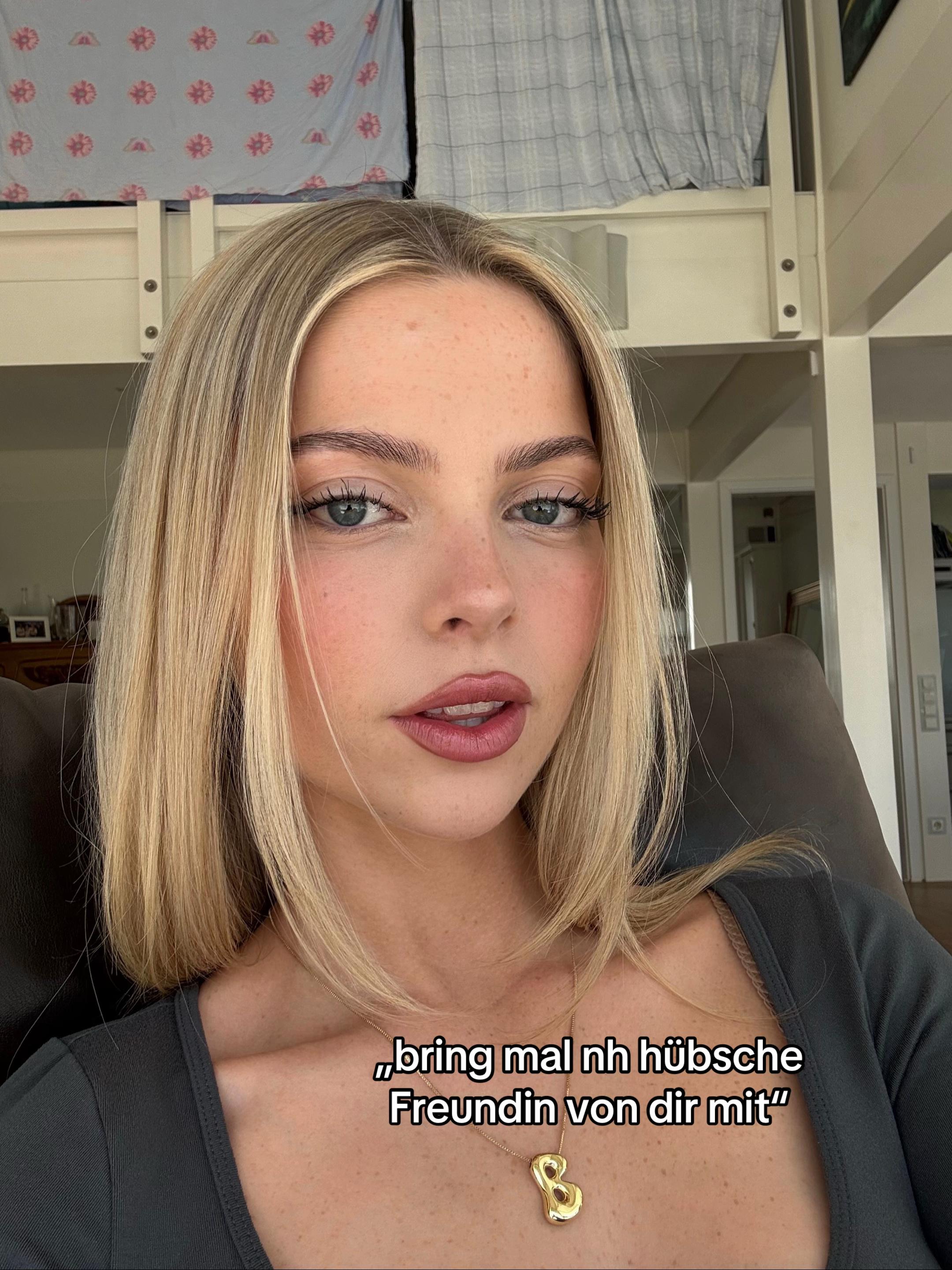 @julia