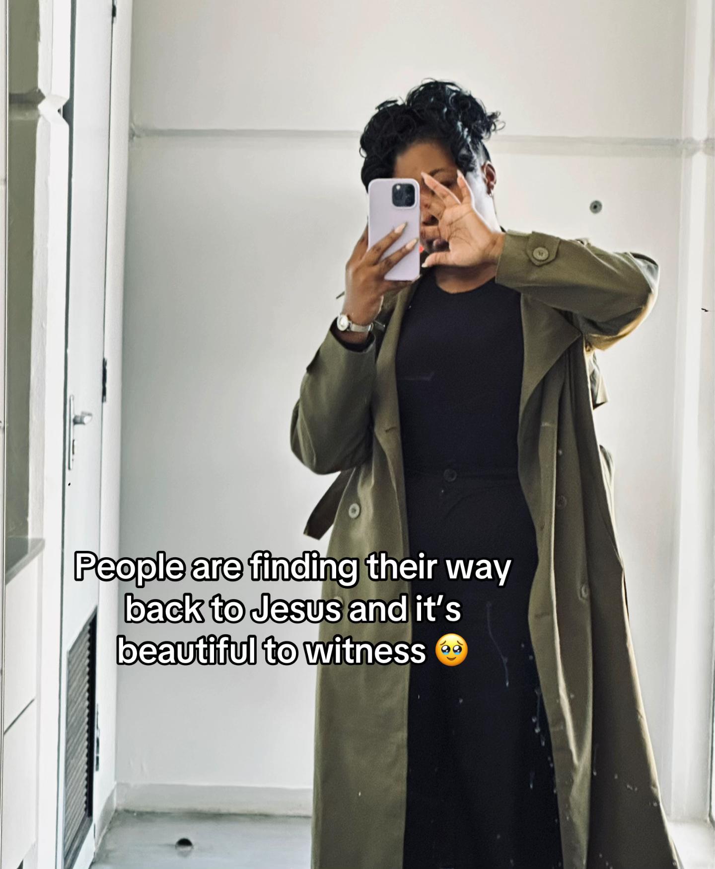 @MALAIKA