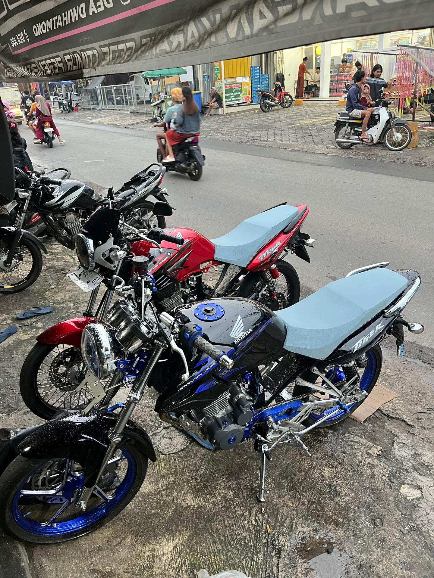 @Krisna Tidak Biru
