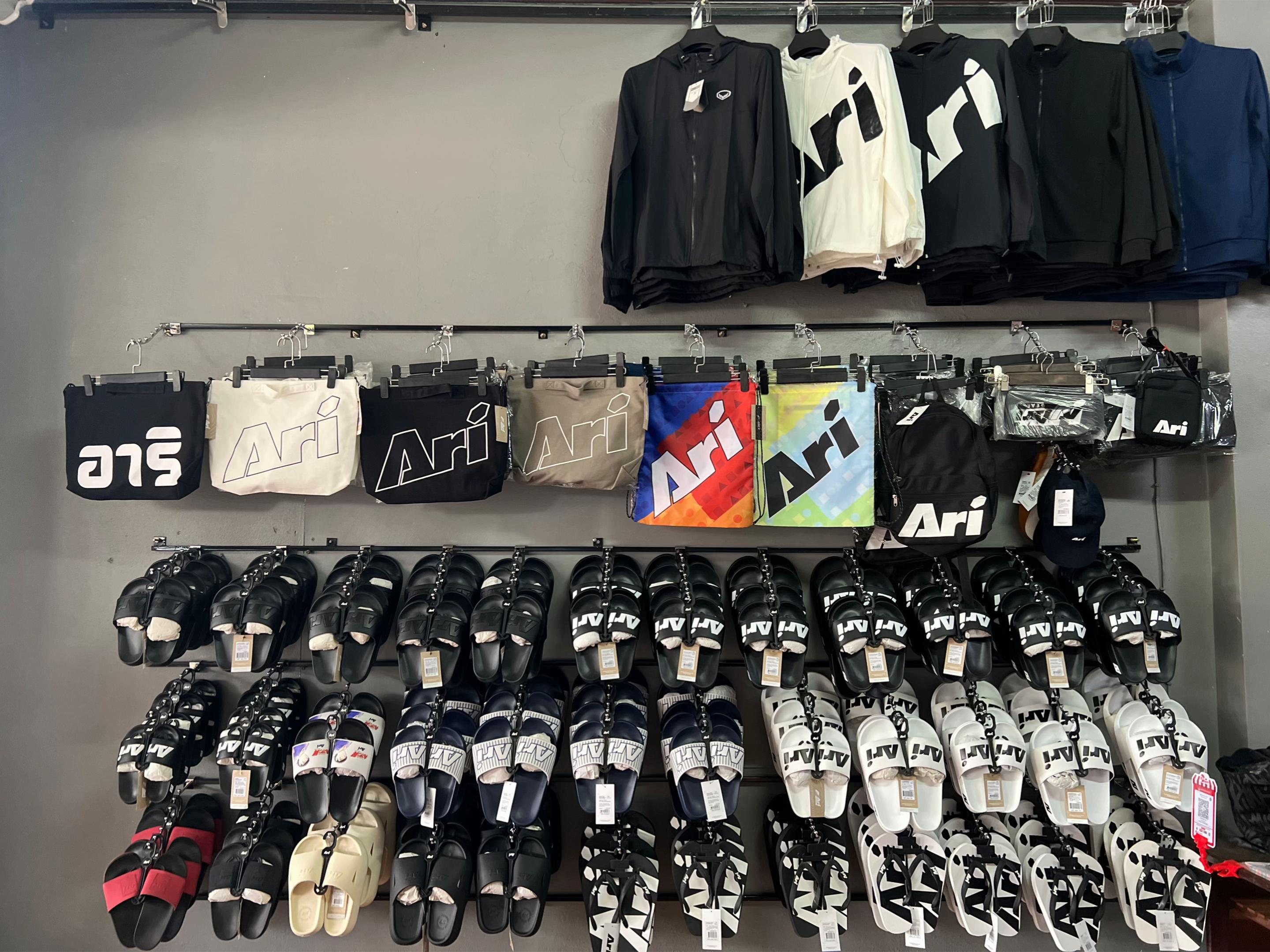 @JR11_STORE