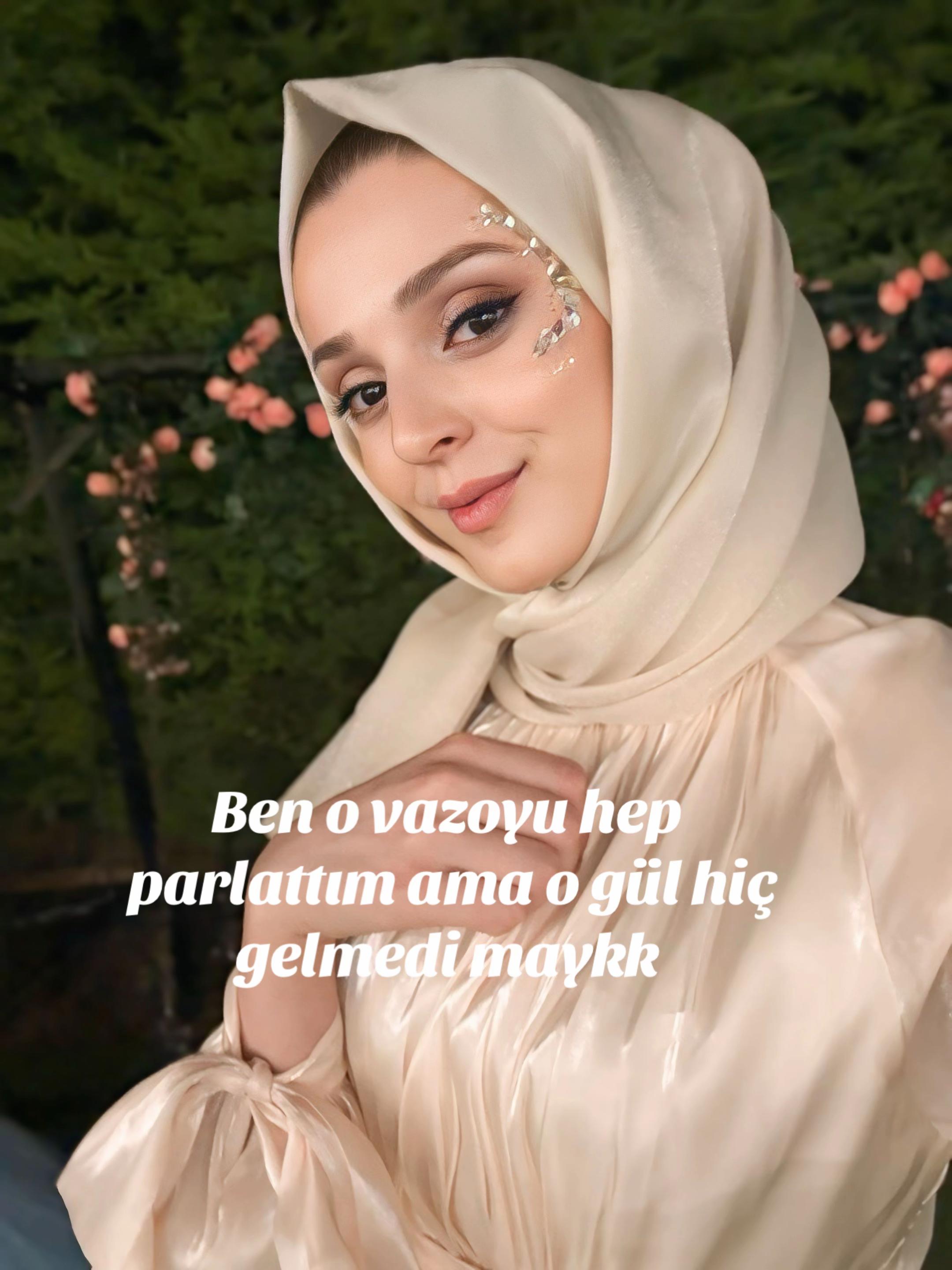 @MÇ✨