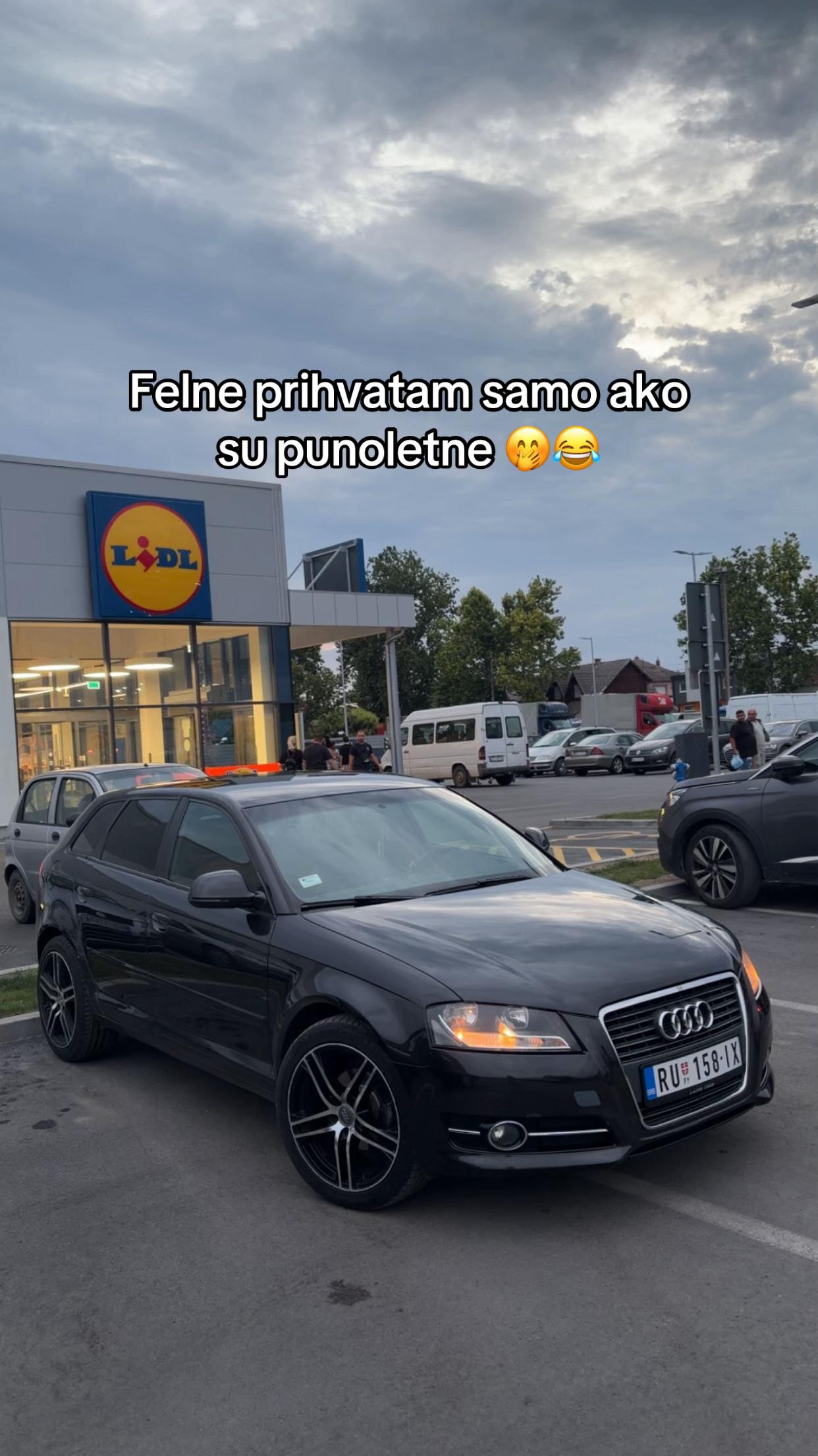 @grayaudia3