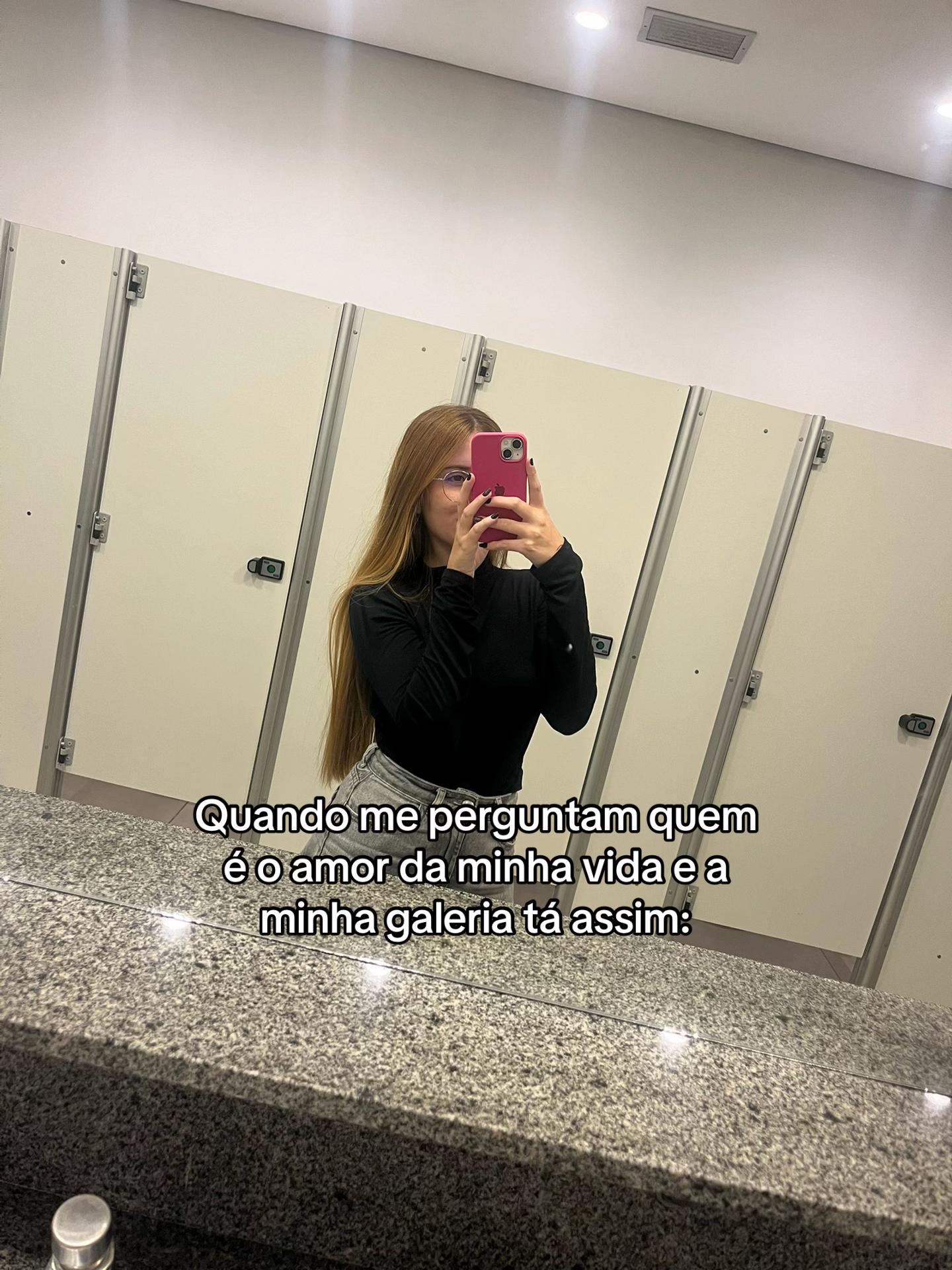 @Larissa bianchi
