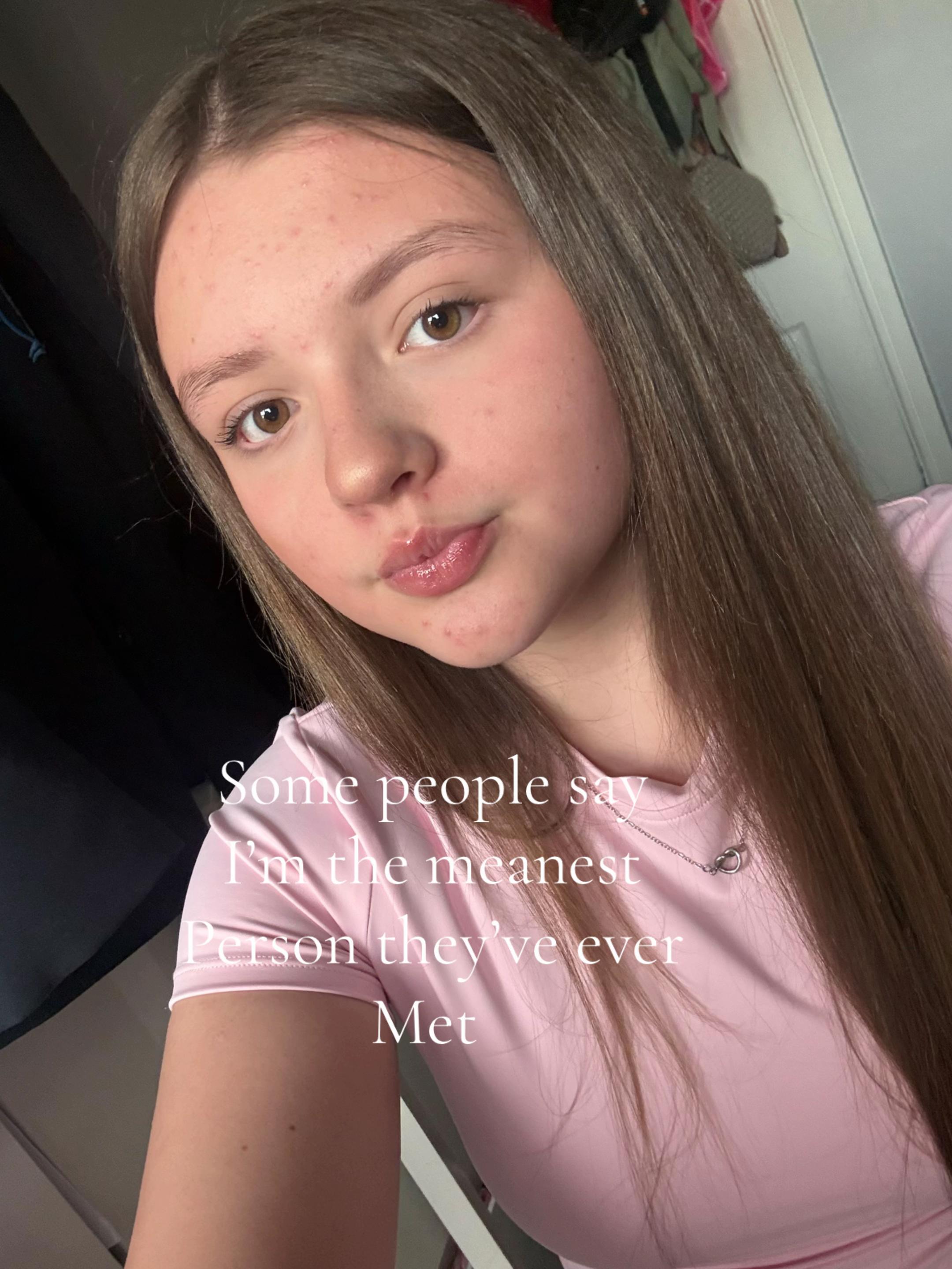@𝓜𝓸𝓵𝓵𝓲𝓮🪽