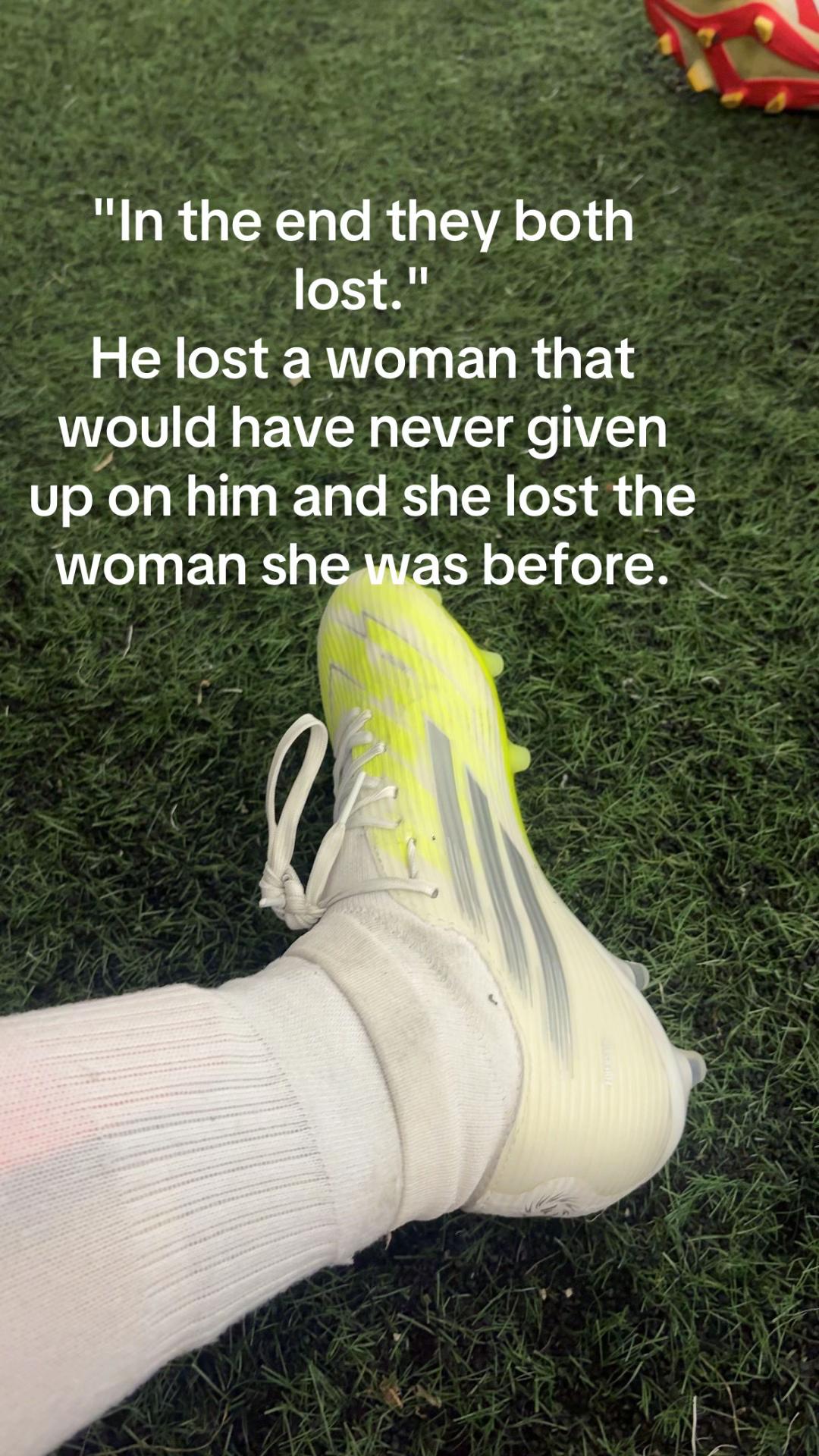 @SamanthaCrosby87🖤💛