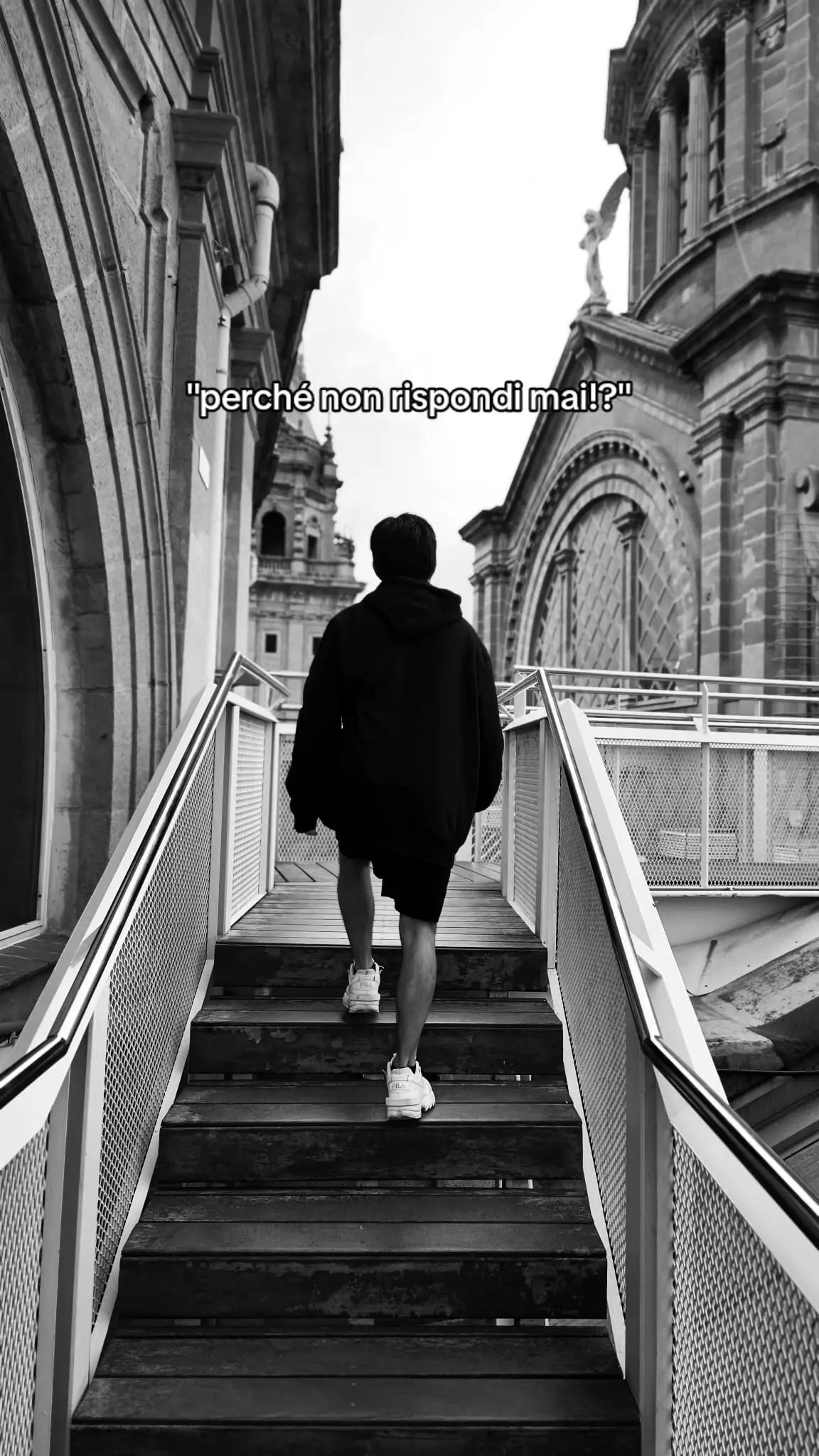 @𝕸𝖔𝖔𝖓🌑