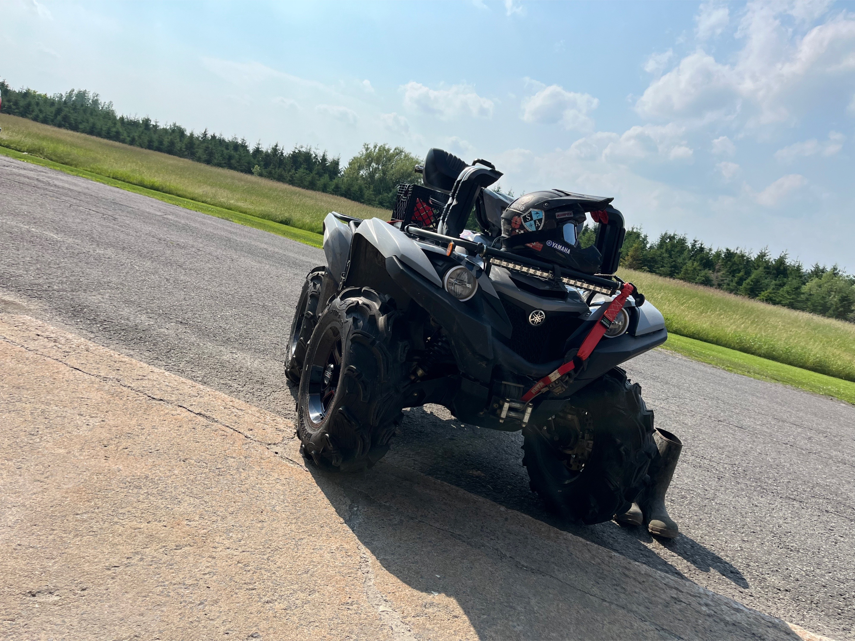 @hAzEoNeATV