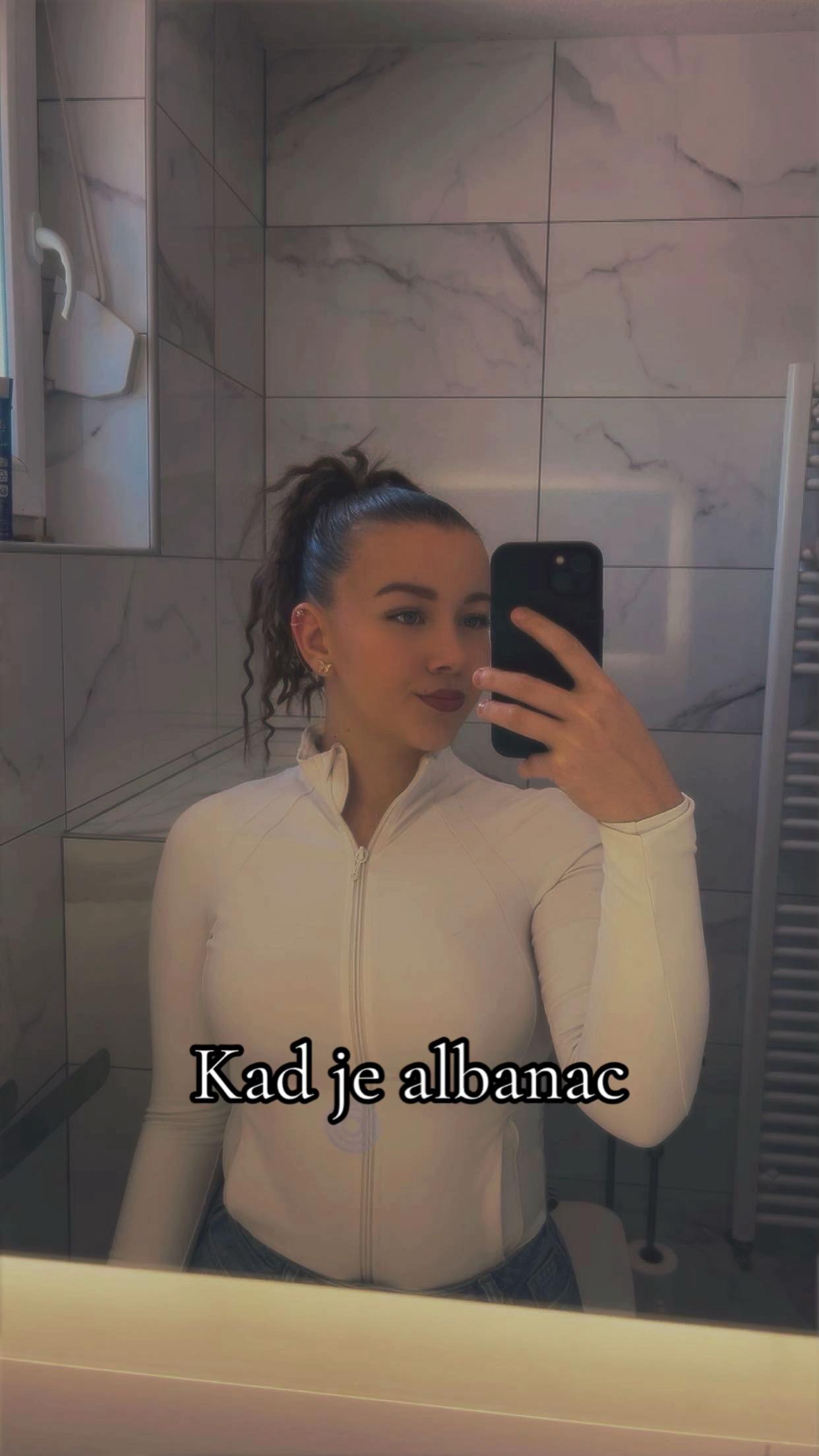 @hanćiii