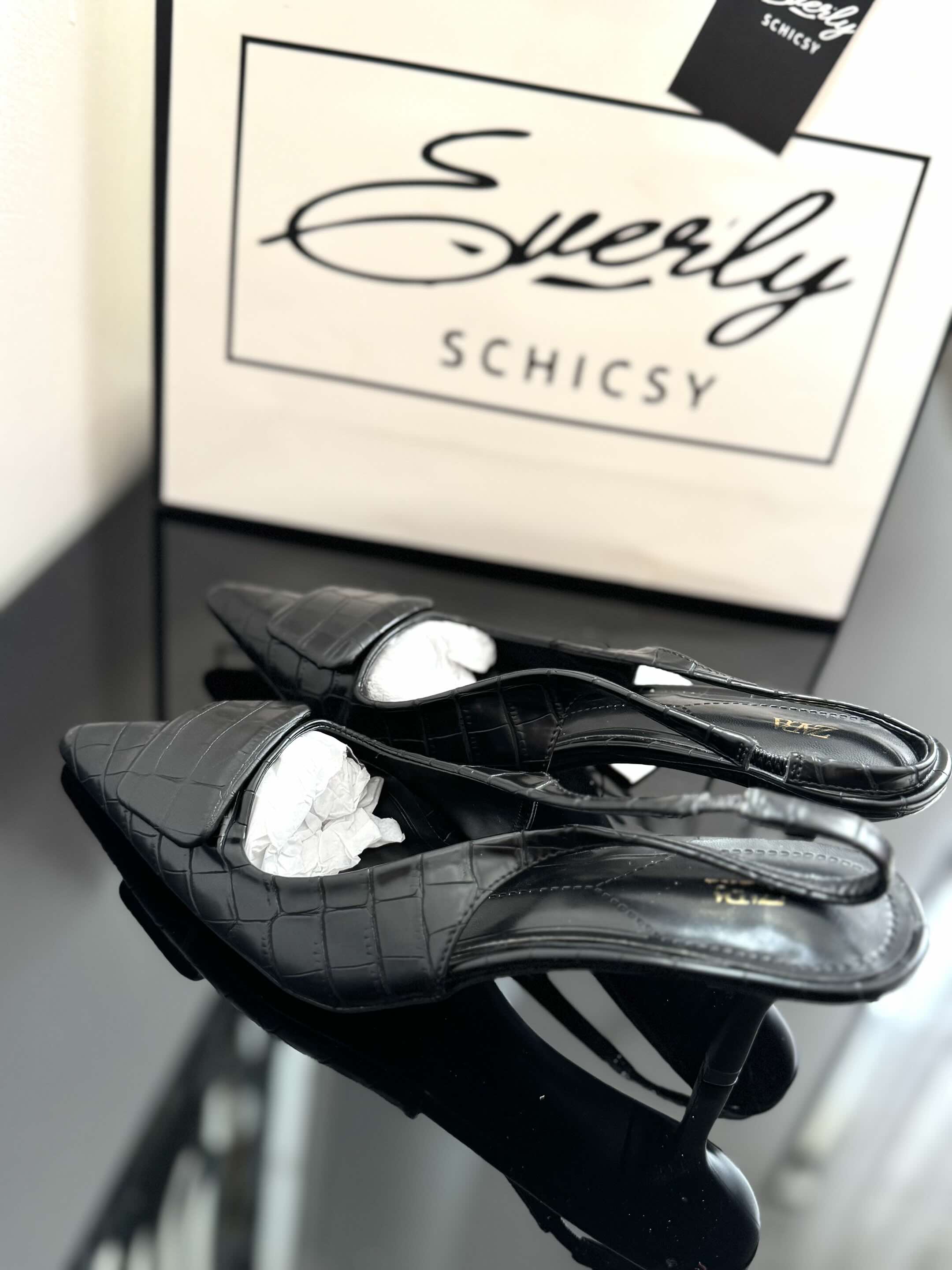@Schicsy by Evérly🛍️