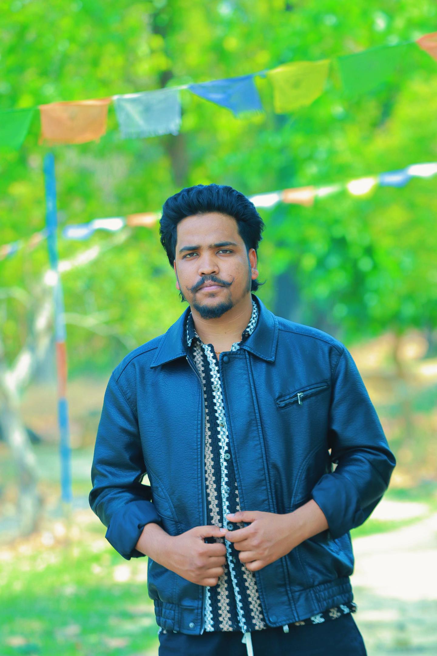 @Surat_Pariyar0