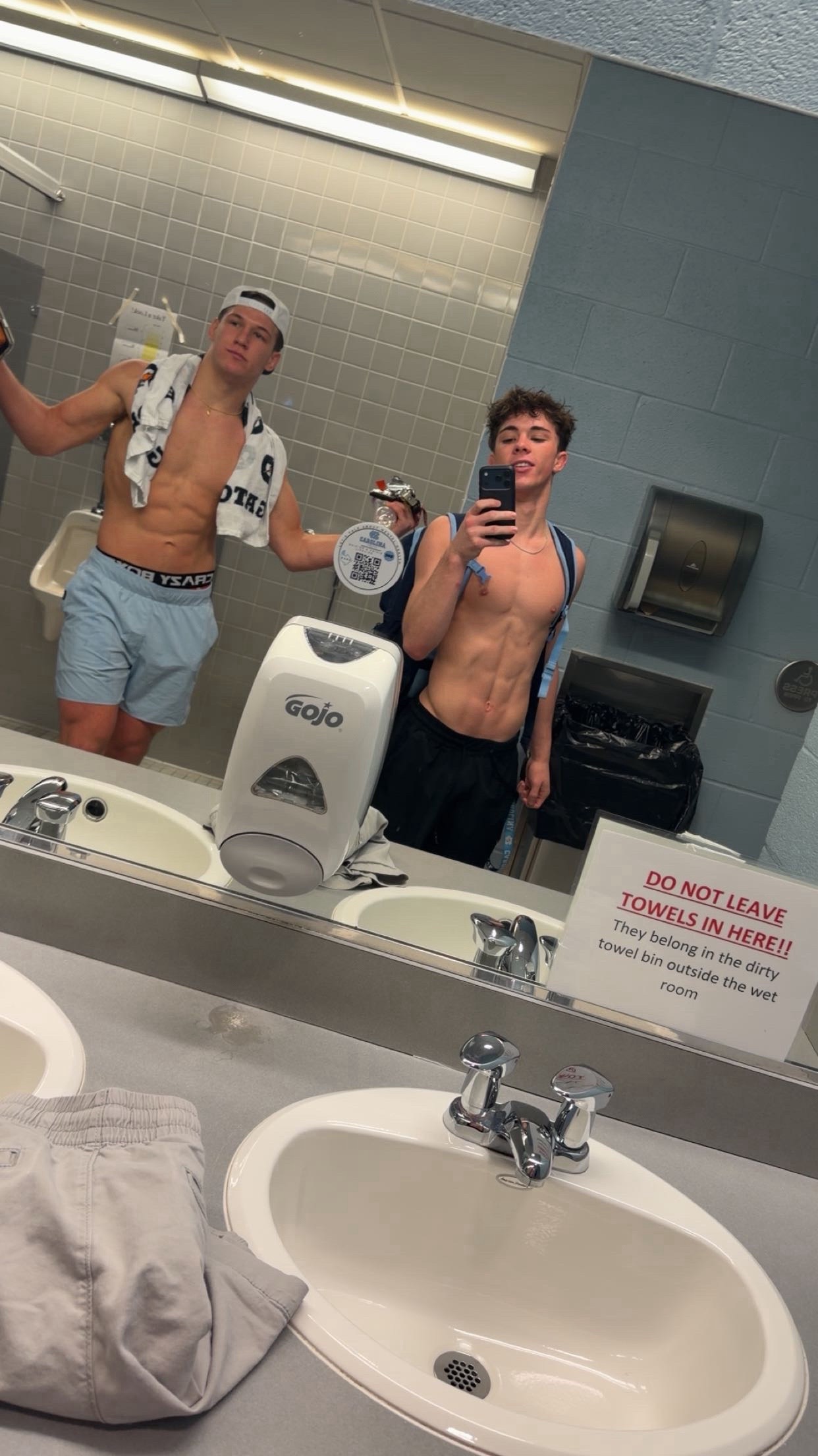 @MoREOfHicKeY