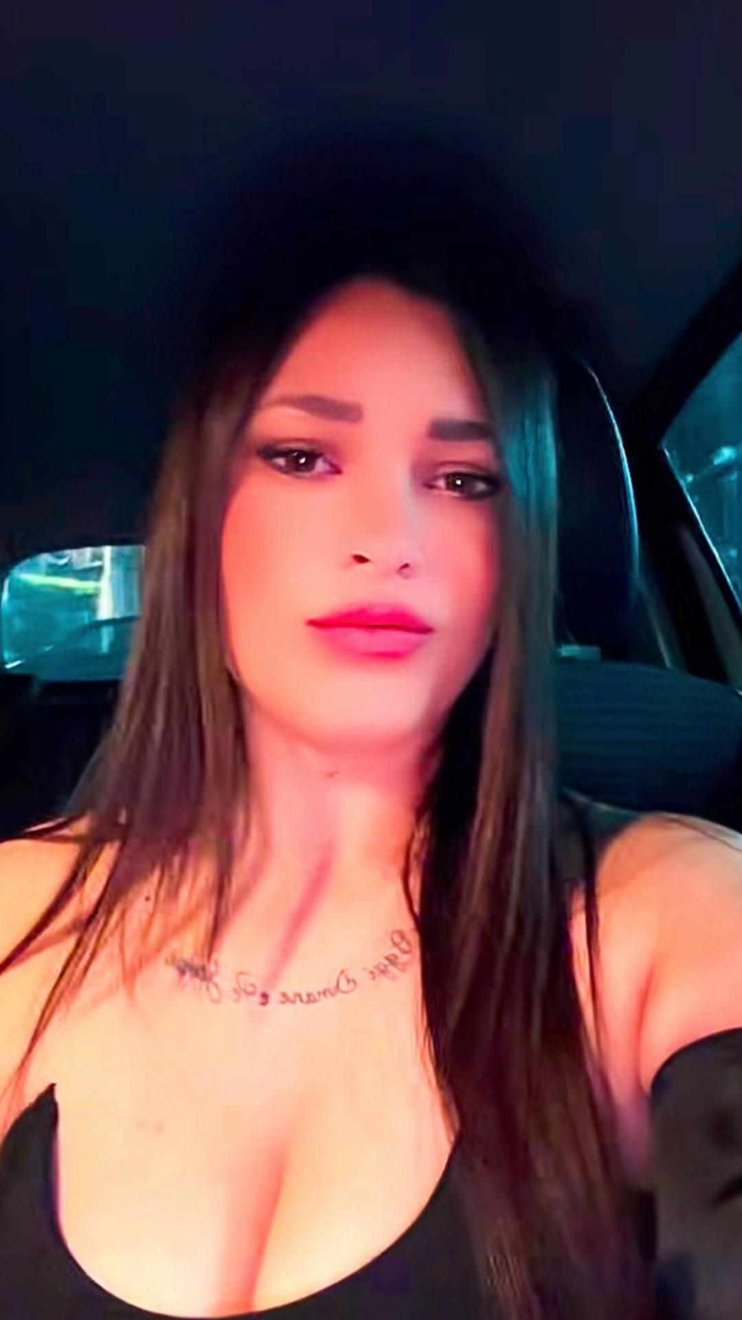 @Rosy G.🤍🦋Ti segue.