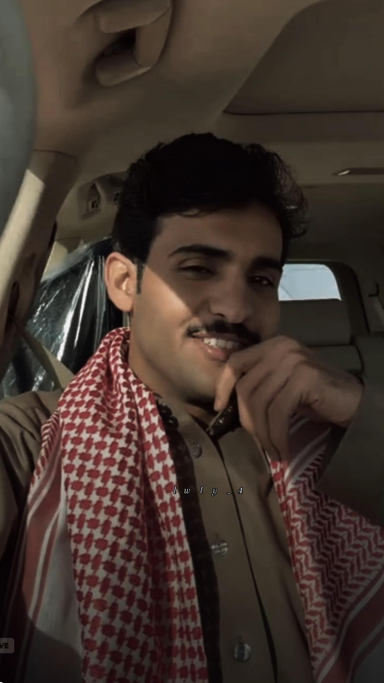@لولي